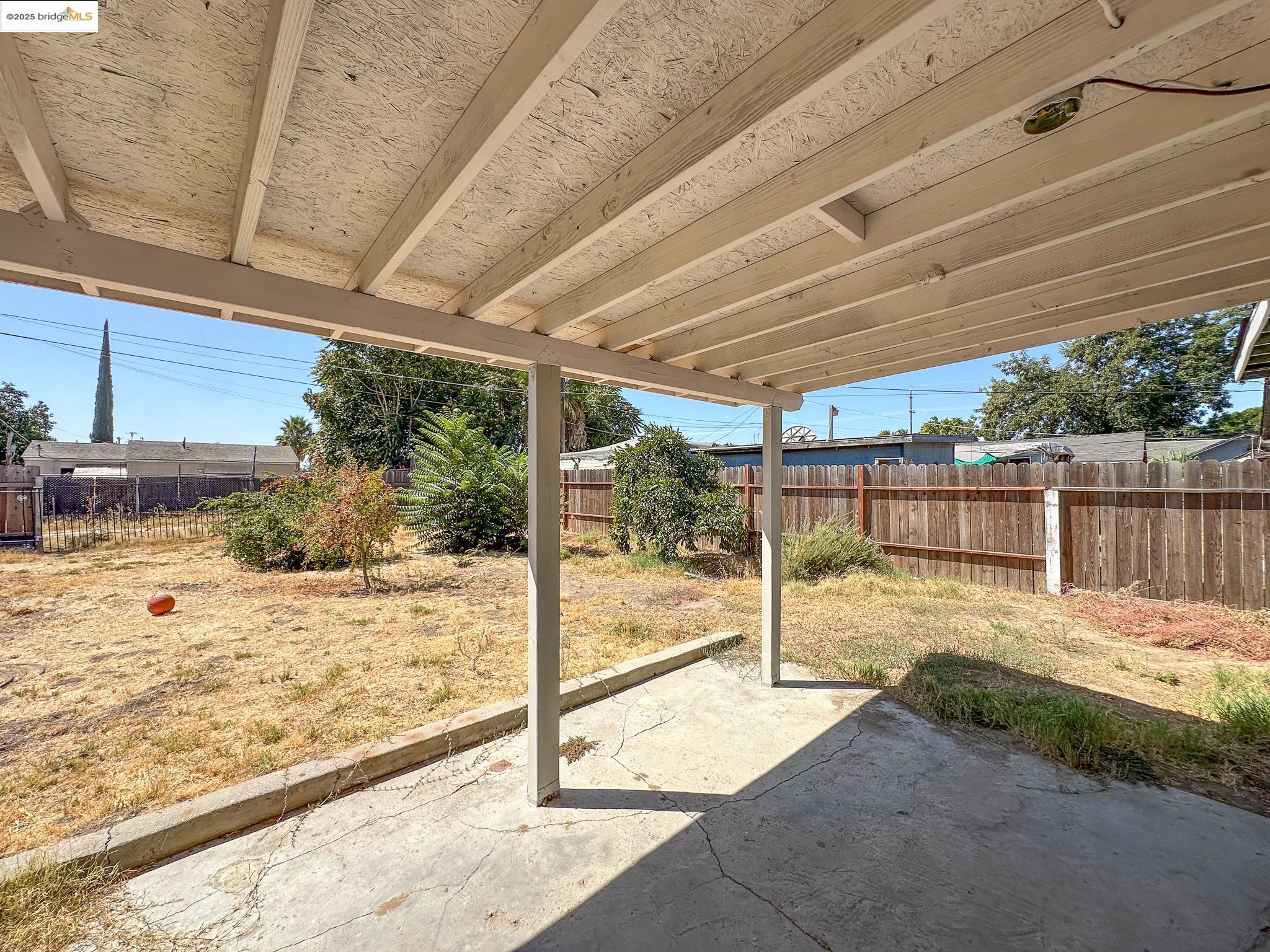Detail Gallery Image 10 of 13 For 710 Atlantic Dr, Modesto,  CA 95358 - 3 Beds | 1 Baths