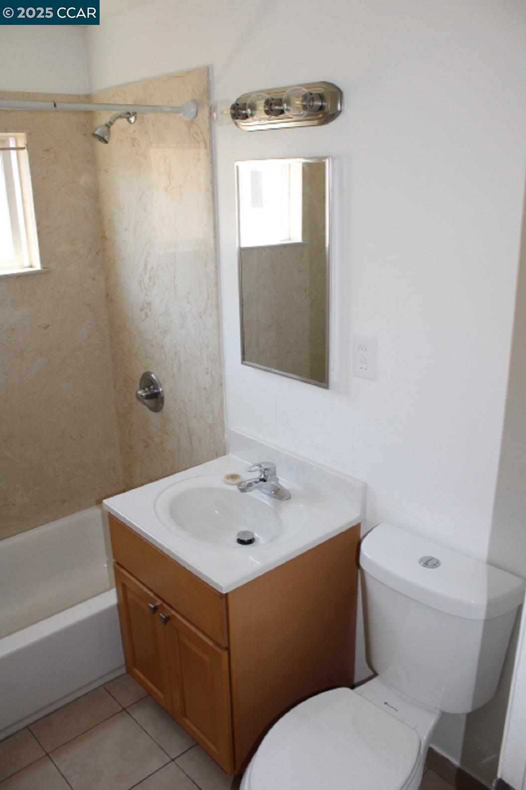 Detail Gallery Image 12 of 18 For 4212 Nevin, Richmond,  CA 94805 - 1 Beds | 1 Baths