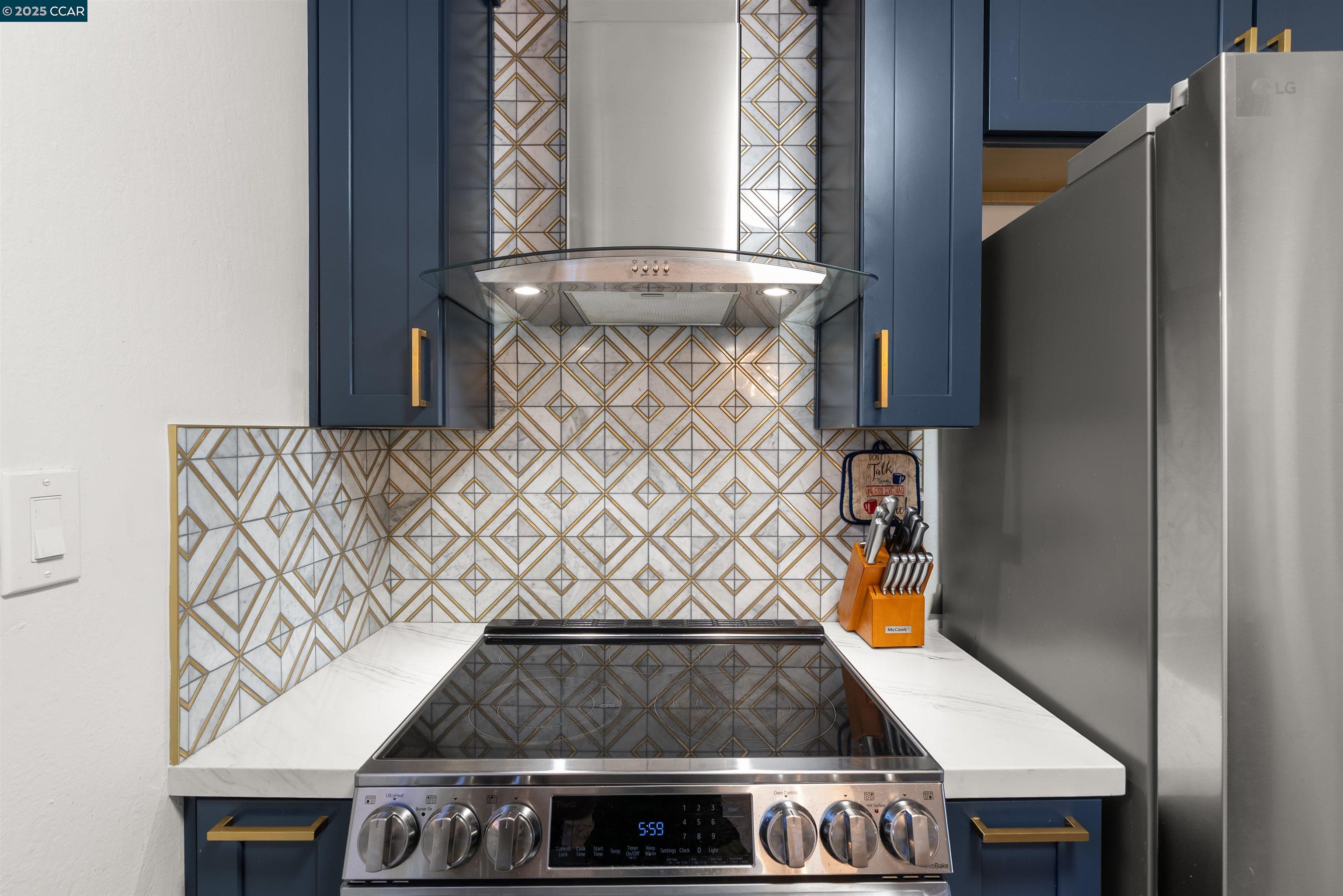 Photo #6: 41102546 Listing 