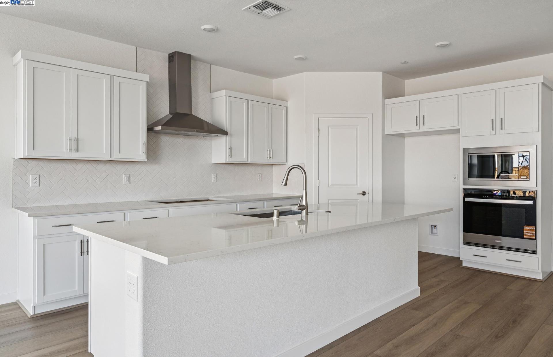 Detail Gallery Image 15 of 40 For 349 E Gobind Blvd, Mountain House,  CA 95391 - 5 Beds | 3/1 Baths