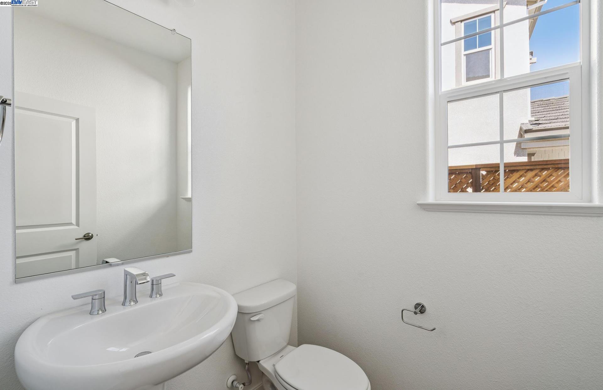 Detail Gallery Image 18 of 40 For 349 E Gobind Blvd, Mountain House,  CA 95391 - 5 Beds | 3/1 Baths