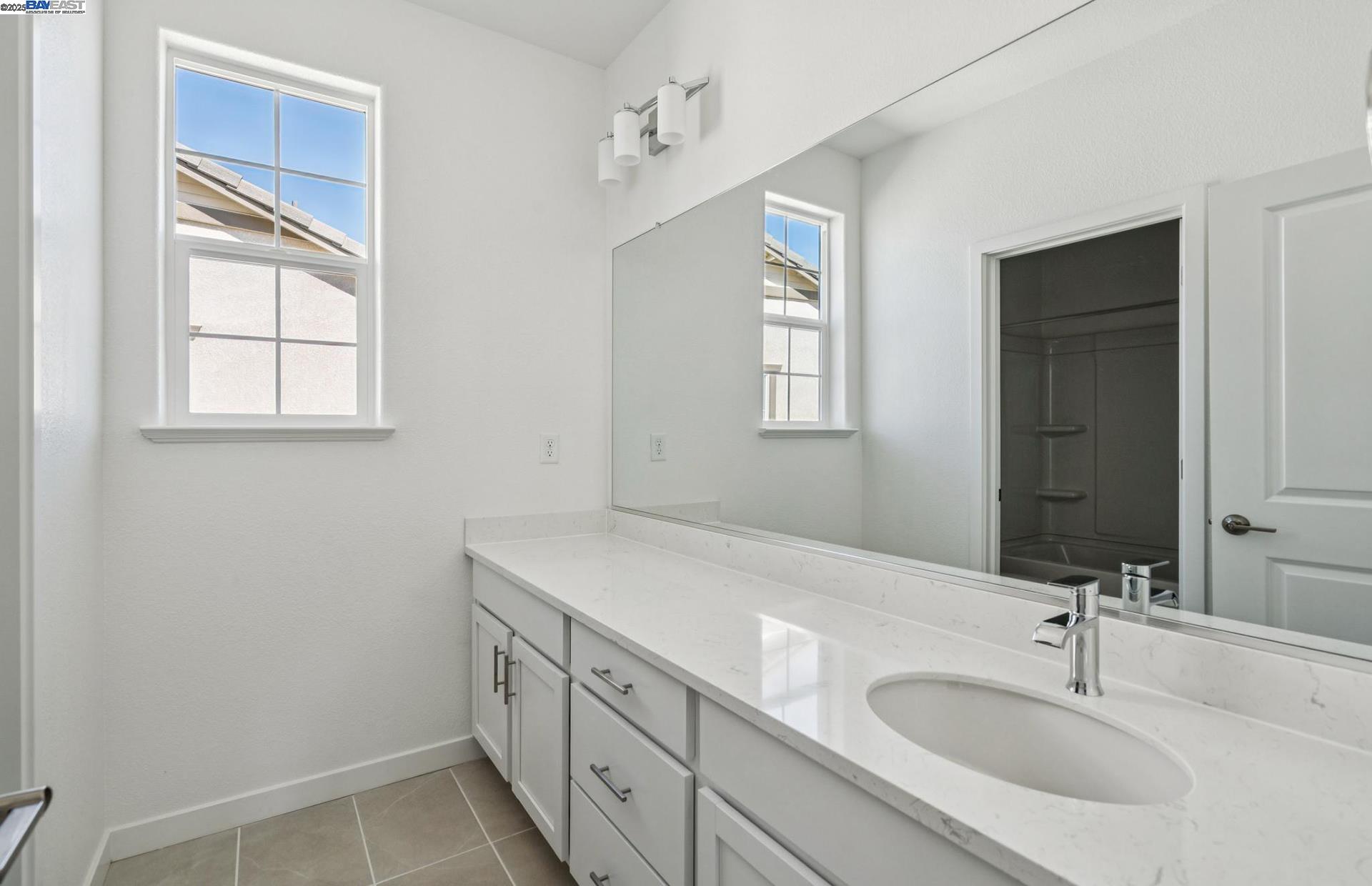 Detail Gallery Image 31 of 40 For 349 E Gobind Blvd, Mountain House,  CA 95391 - 5 Beds | 3/1 Baths