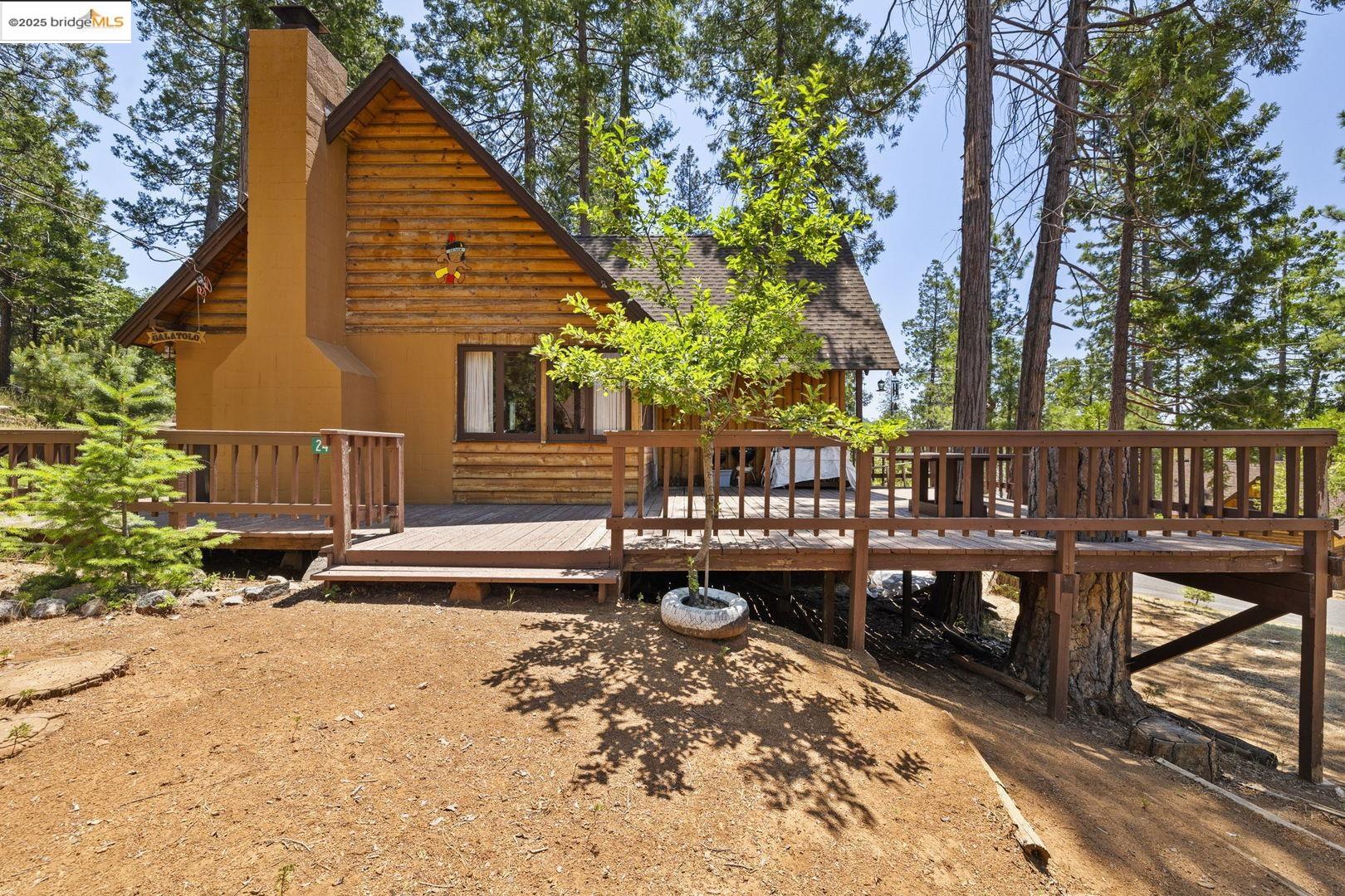 Detail Gallery Image 2 of 26 For 24315 Jeanita Ln, Mi Wuk Village,  CA 95346 - 3 Beds | 2 Baths