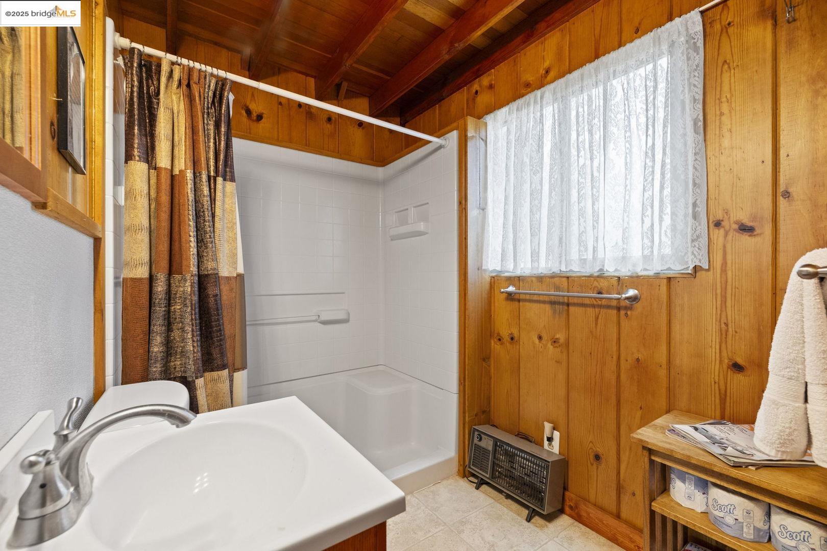 Detail Gallery Image 17 of 26 For 24315 Jeanita Ln, Mi Wuk Village,  CA 95346 - 3 Beds | 2 Baths
