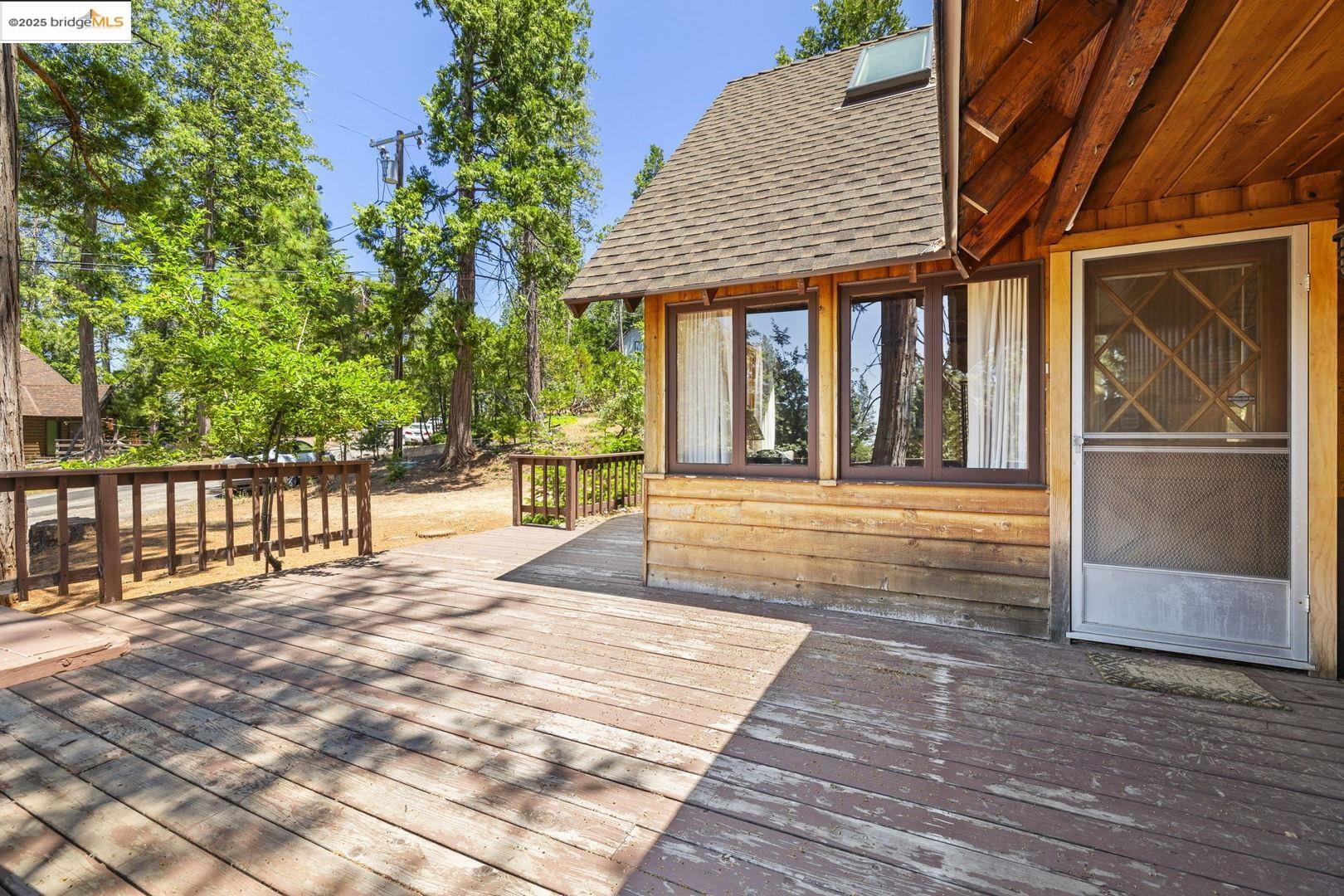 Detail Gallery Image 4 of 26 For 24315 Jeanita Ln, Mi Wuk Village,  CA 95346 - 3 Beds | 2 Baths