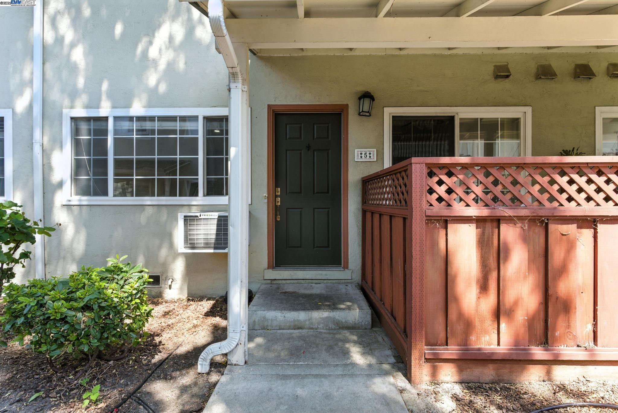 Photo #5: 41102558 Listing 