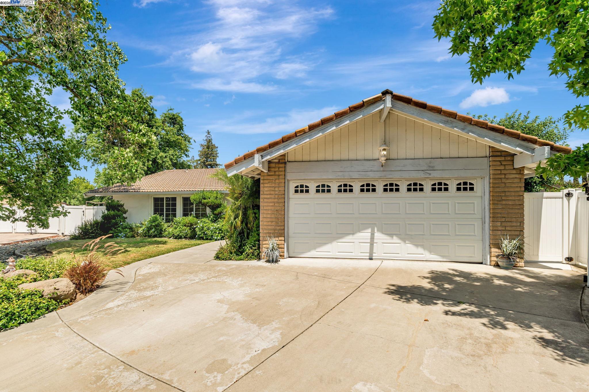 Thumbnail for 2117 Lido Cir, Stockton, CA 95207