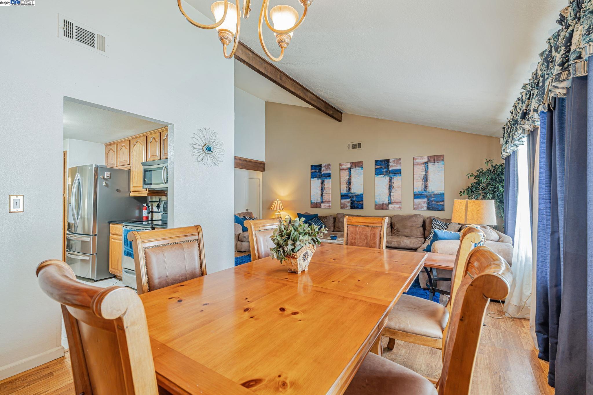 Detail Gallery Image 11 of 44 For 2117 Lido Cir, Stockton,  CA 95207 - 3 Beds | 2 Baths