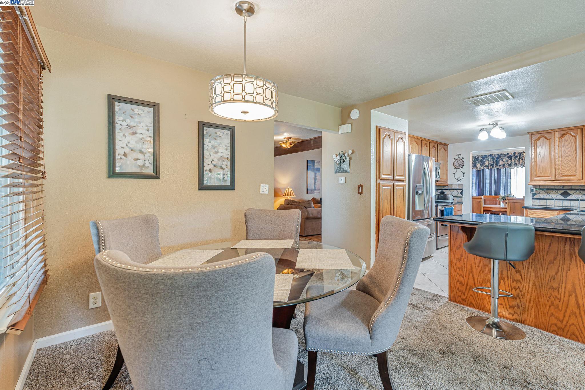 Detail Gallery Image 16 of 44 For 2117 Lido Cir, Stockton,  CA 95207 - 3 Beds | 2 Baths