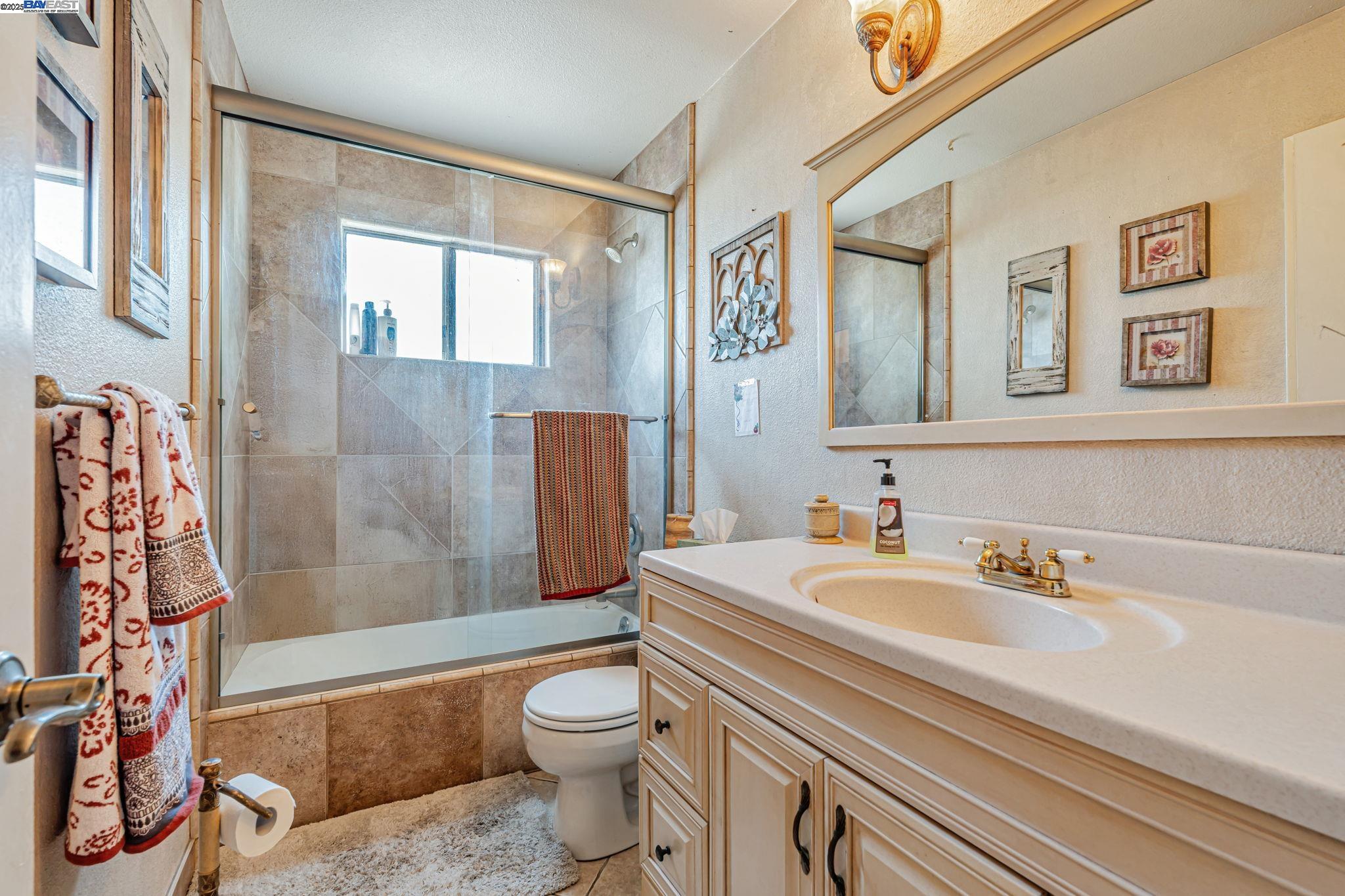 Detail Gallery Image 35 of 44 For 2117 Lido Cir, Stockton,  CA 95207 - 3 Beds | 2 Baths
