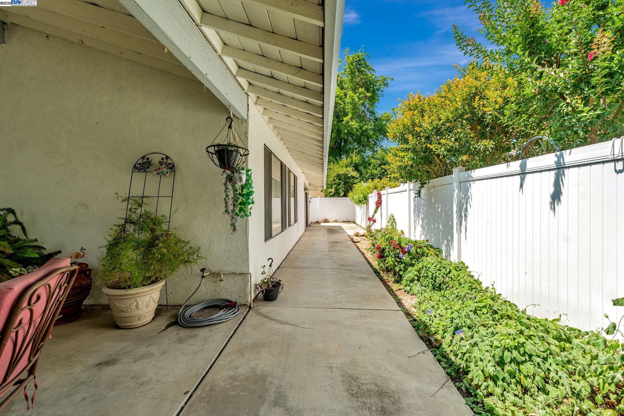 Detail Gallery Image 42 of 44 For 2117 Lido Cir, Stockton,  CA 95207 - 3 Beds | 2 Baths
