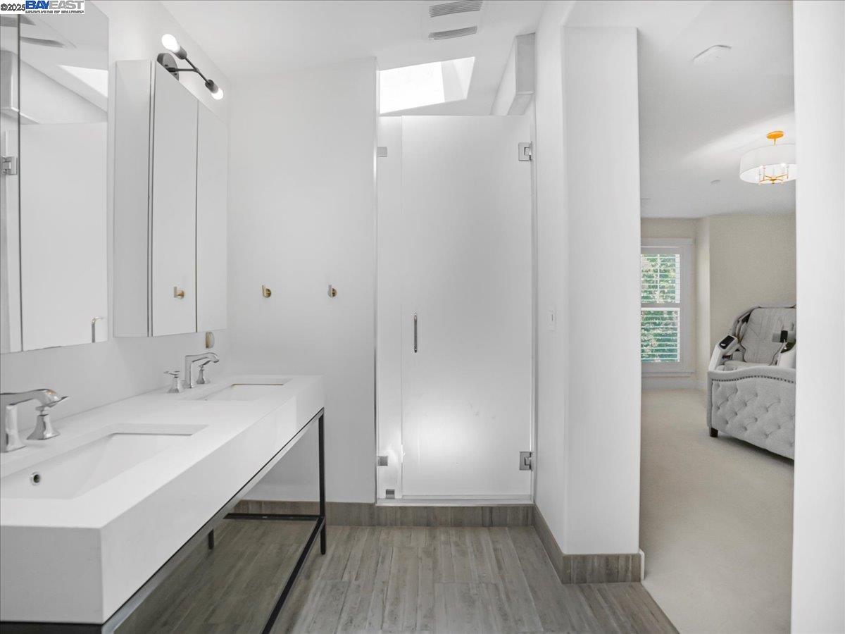 Detail Gallery Image 18 of 28 For 910 Willowshire Way, San Jose,  CA 95125 - 4 Beds | 2/1 Baths