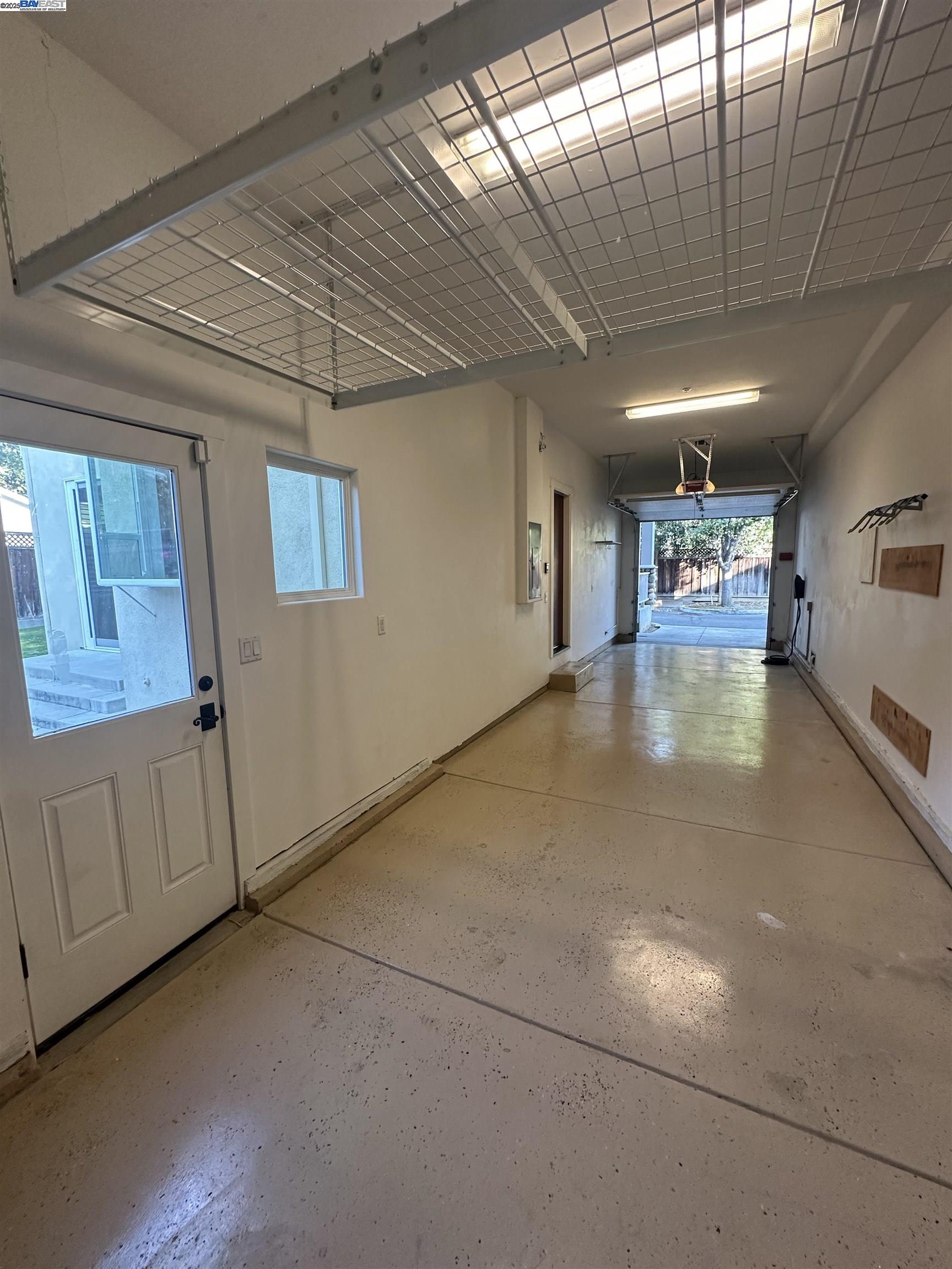 Detail Gallery Image 28 of 31 For 910 Willowshire Way, San Jose,  CA 95125 - 4 Beds | 2/1 Baths