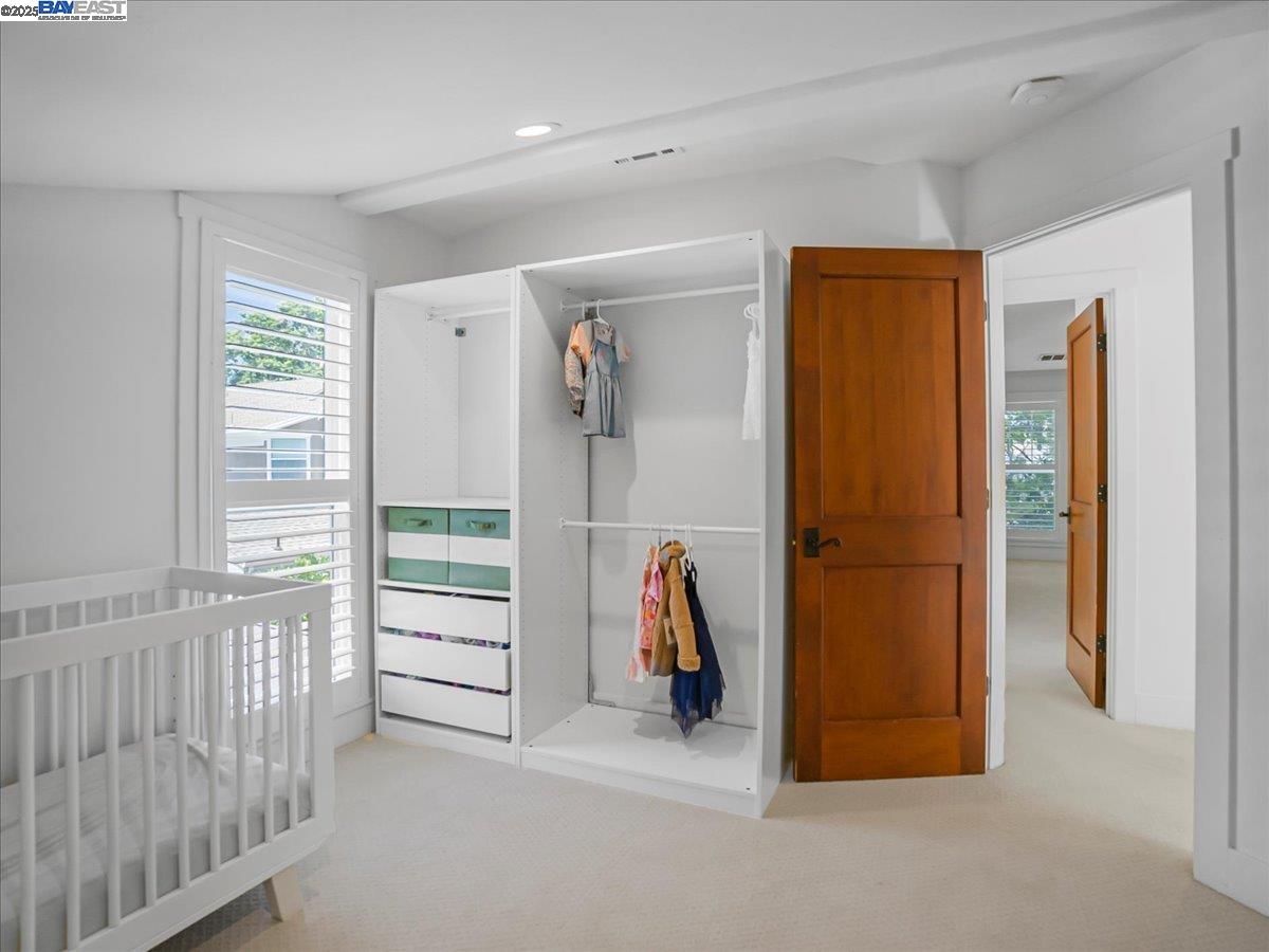 Detail Gallery Image 9 of 28 For 910 Willowshire Way, San Jose,  CA 95125 - 4 Beds | 2/1 Baths