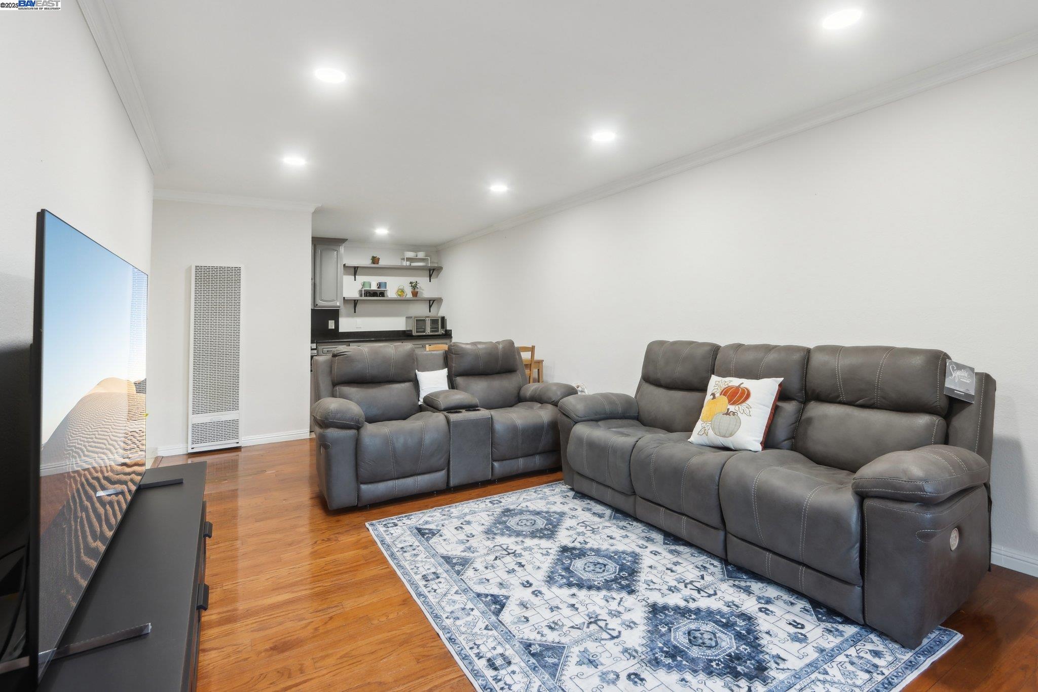 Photo #7: 41102565 Listing: Photo #7