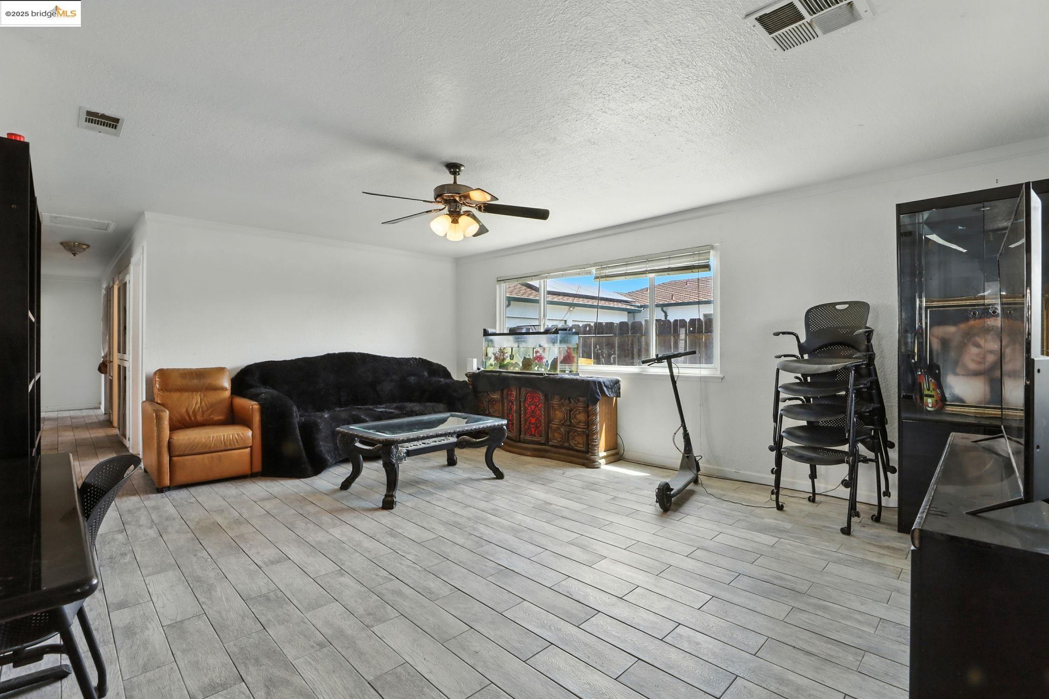 Detail Gallery Image 5 of 30 For 27 4th Avenue, Isleton,  CA 95641 - 4 Beds | 2 Baths