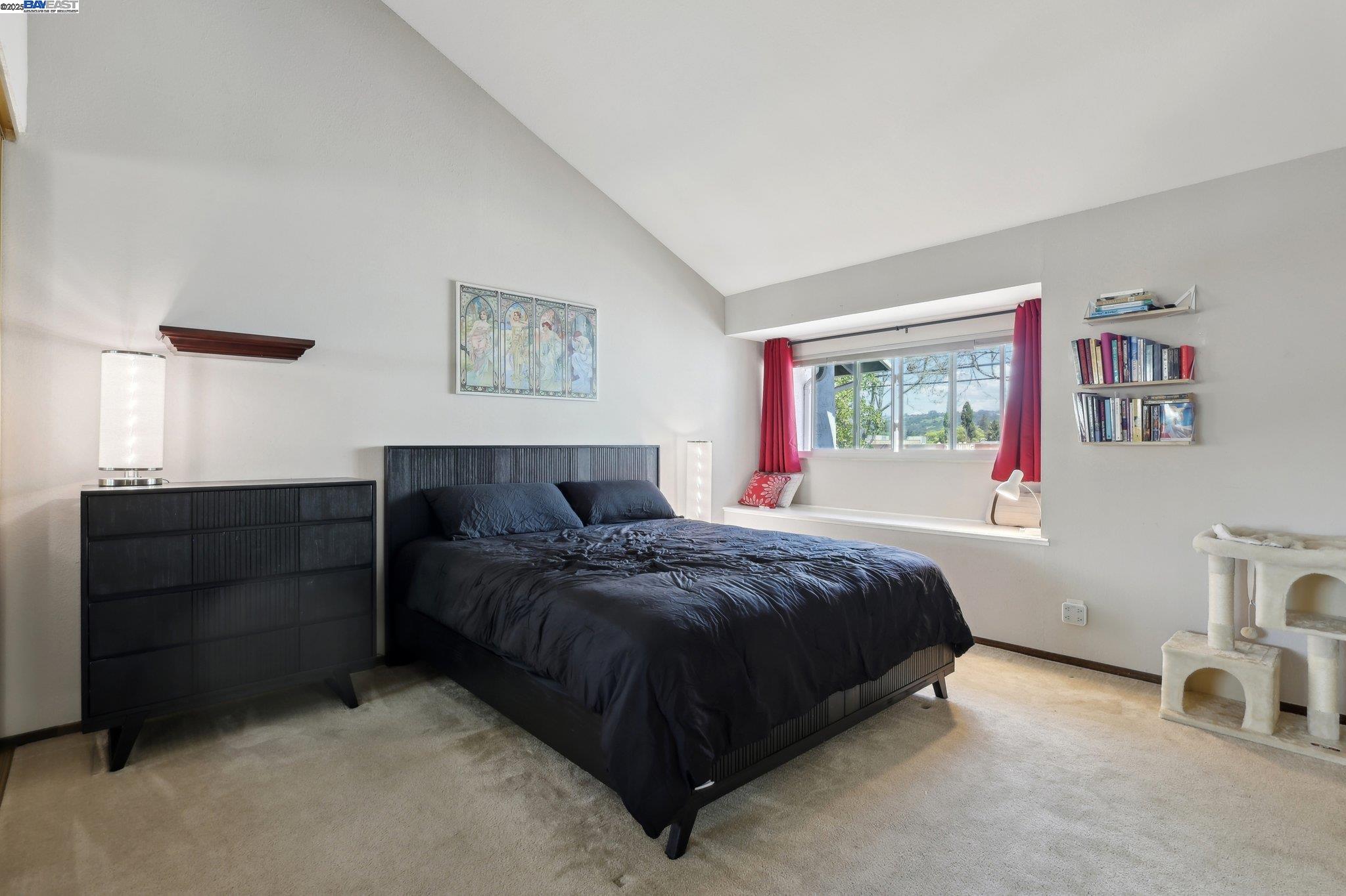 Detail Gallery Image 12 of 19 For 2378 Cheshire Place, San Leandro,  CA 94577 - 3 Beds | 2/1 Baths