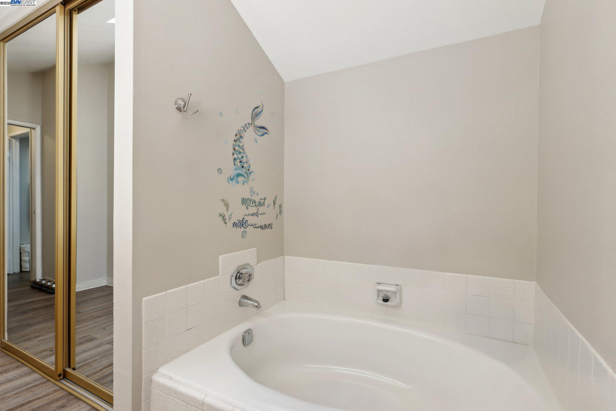 Detail Gallery Image 15 of 19 For 2378 Cheshire Place, San Leandro,  CA 94577 - 3 Beds | 2/1 Baths