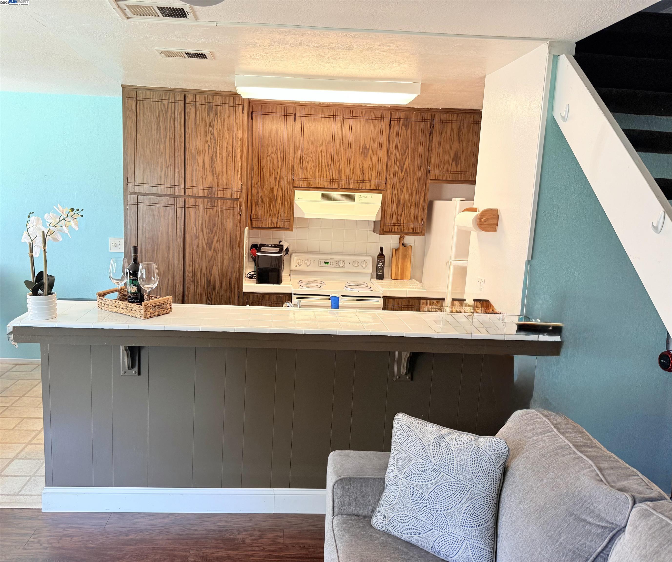 Photo #5: 41102570 Listing 