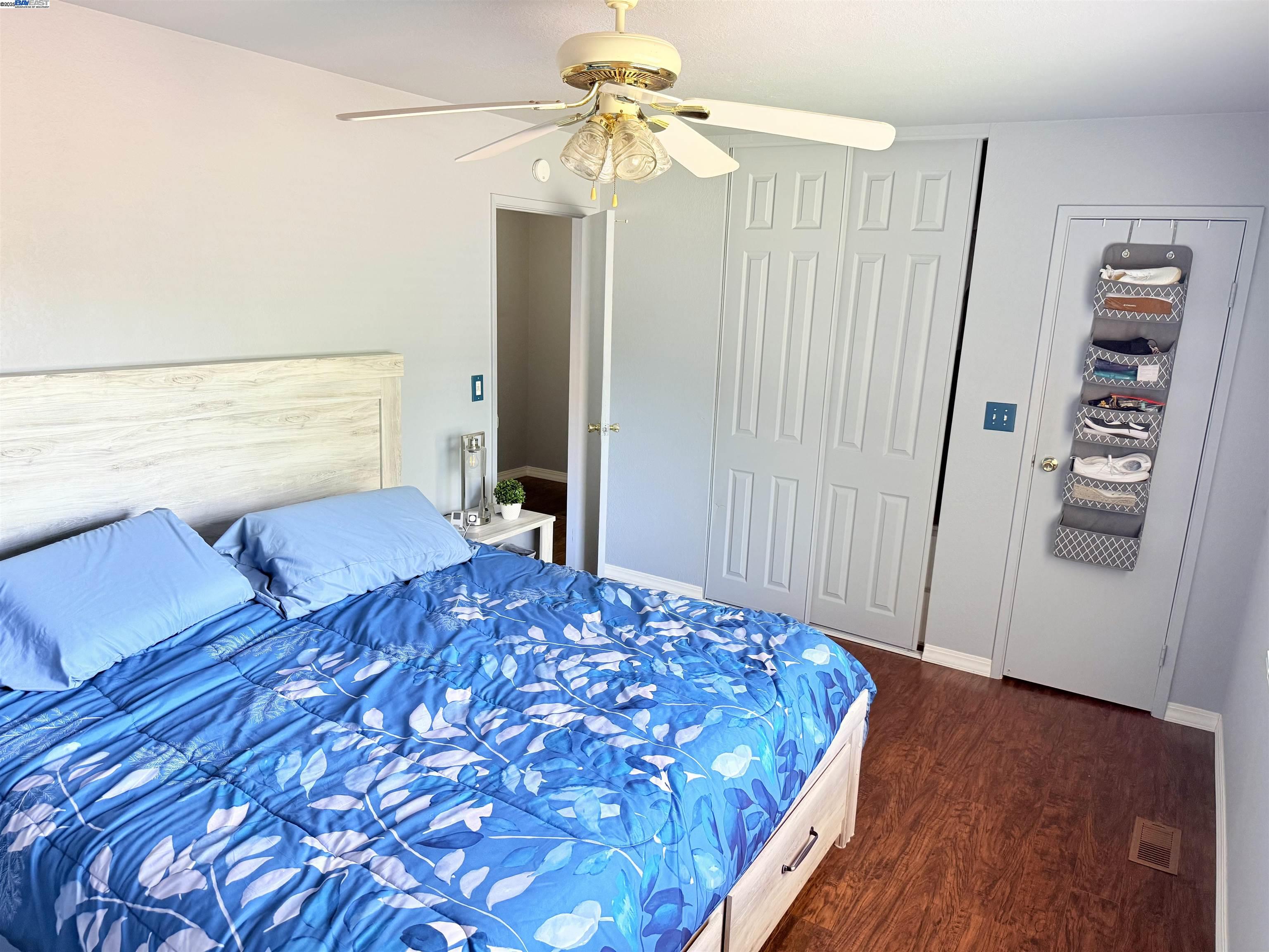 Photo #8: 41102570 Listing: Photo #8