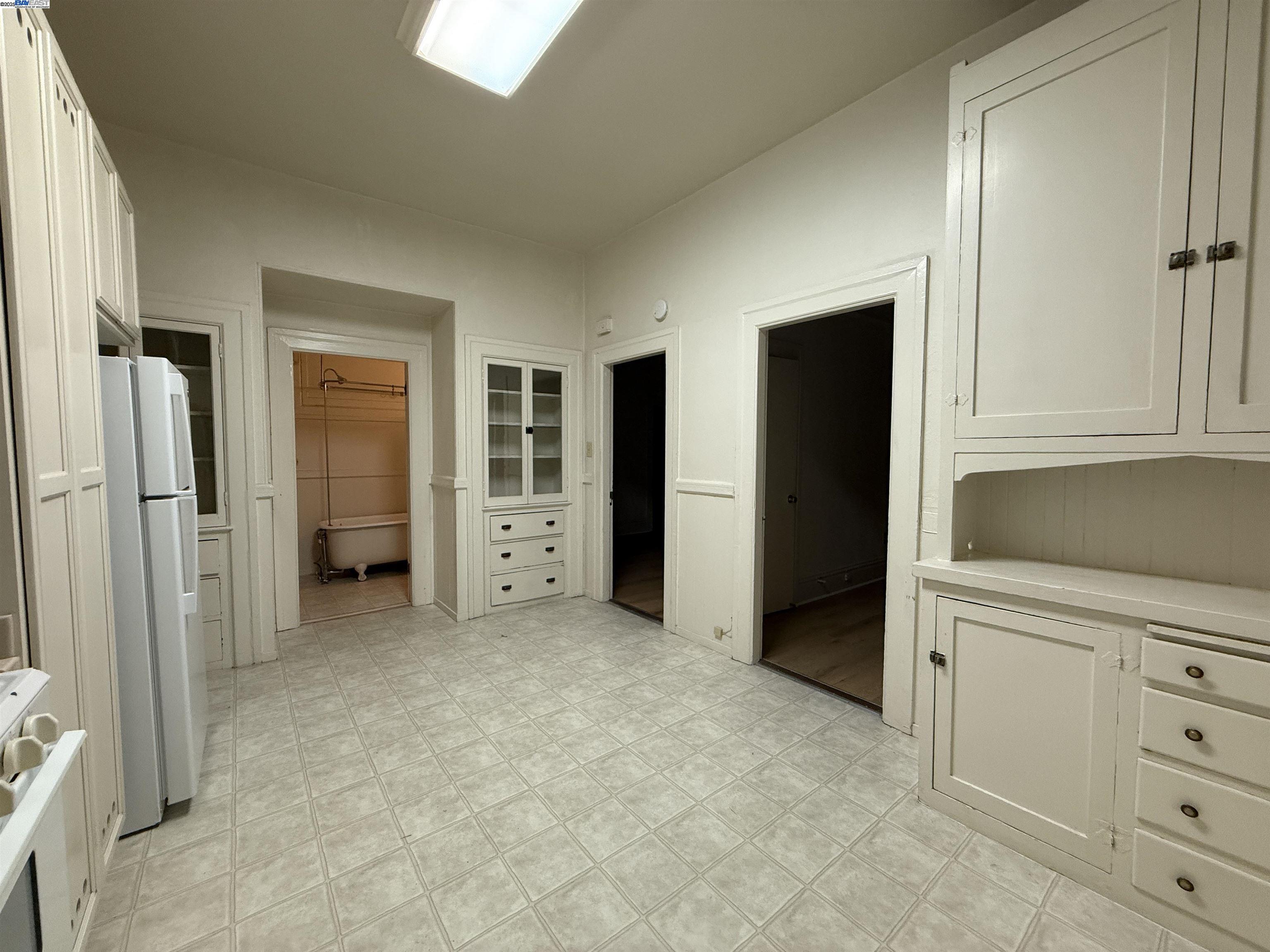 1173 Park Ave # C, Alameda, California 94501, 2 Bedrooms Bedrooms, 3 Rooms Rooms,1 BathroomBathrooms,Residential Lease,For Rent,1173 Park Ave # C,41102572