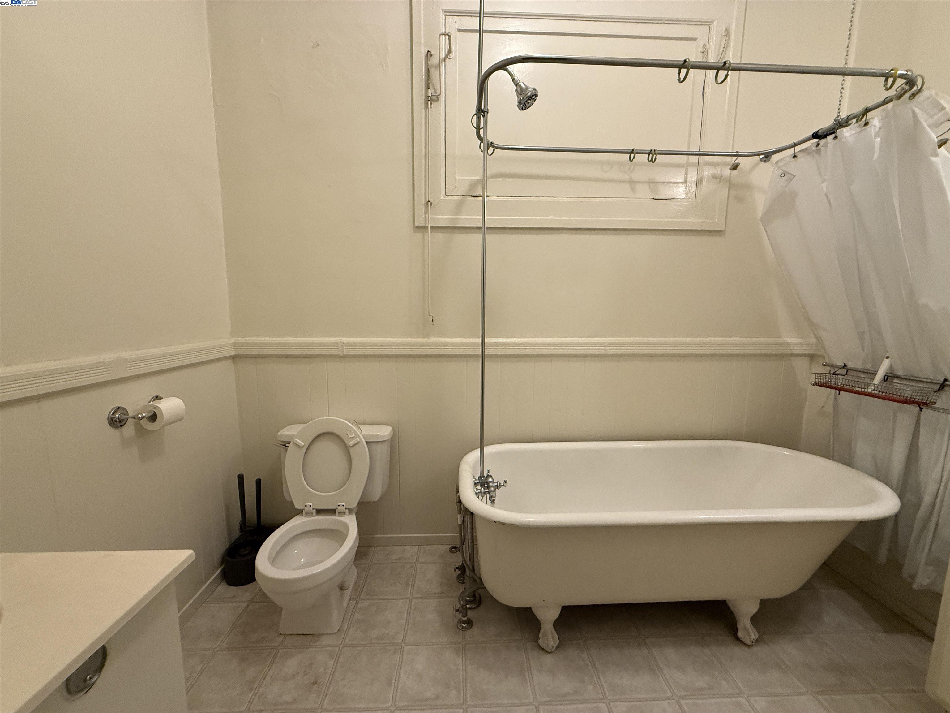 1173 Park Ave # C, Alameda, California 94501, 2 Bedrooms Bedrooms, 3 Rooms Rooms,1 BathroomBathrooms,Residential Lease,For Rent,1173 Park Ave # C,41102572