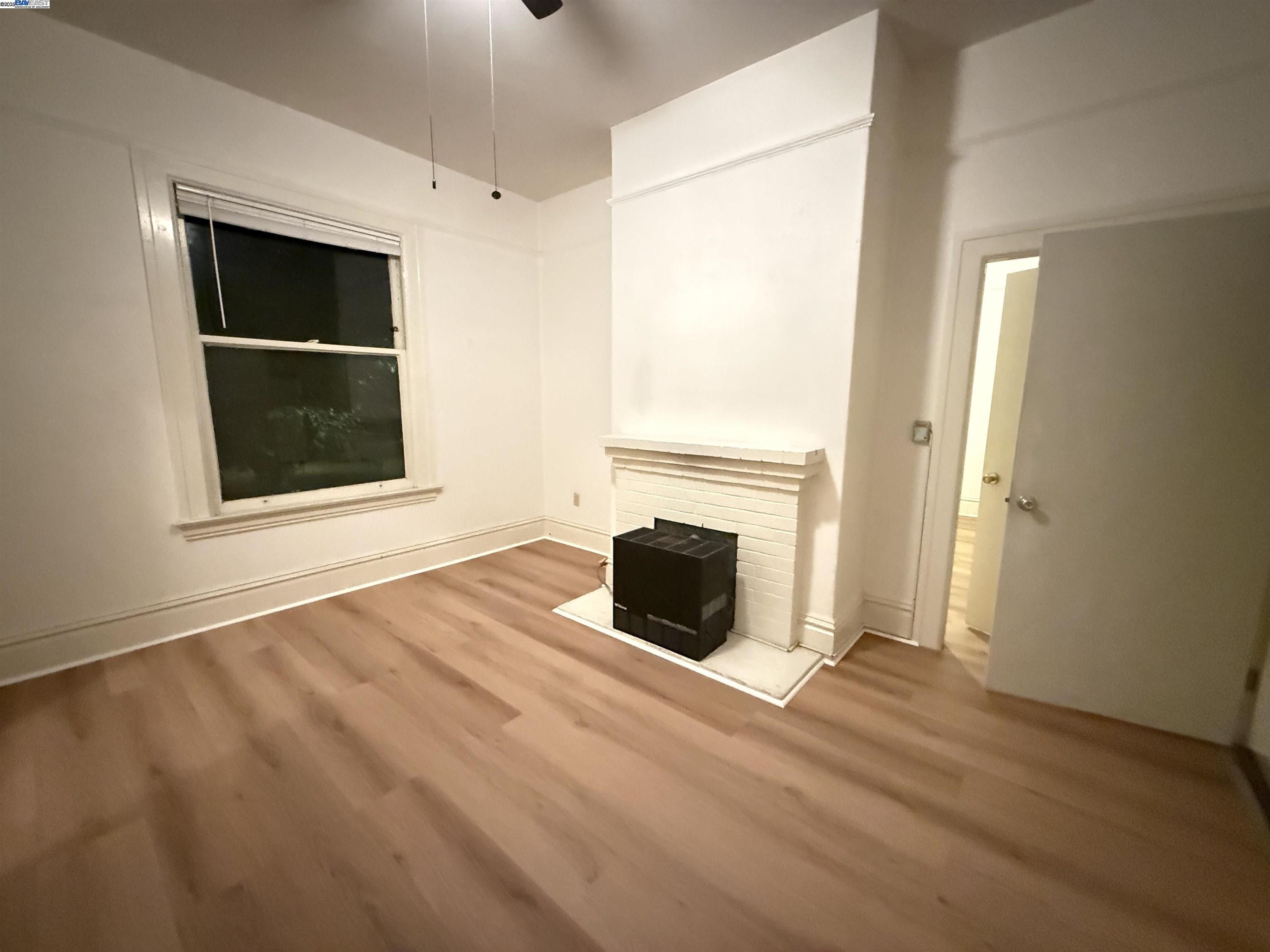 1173 Park Ave # C, Alameda, California 94501, 2 Bedrooms Bedrooms, 3 Rooms Rooms,1 BathroomBathrooms,Residential Lease,For Rent,1173 Park Ave # C,41102572
