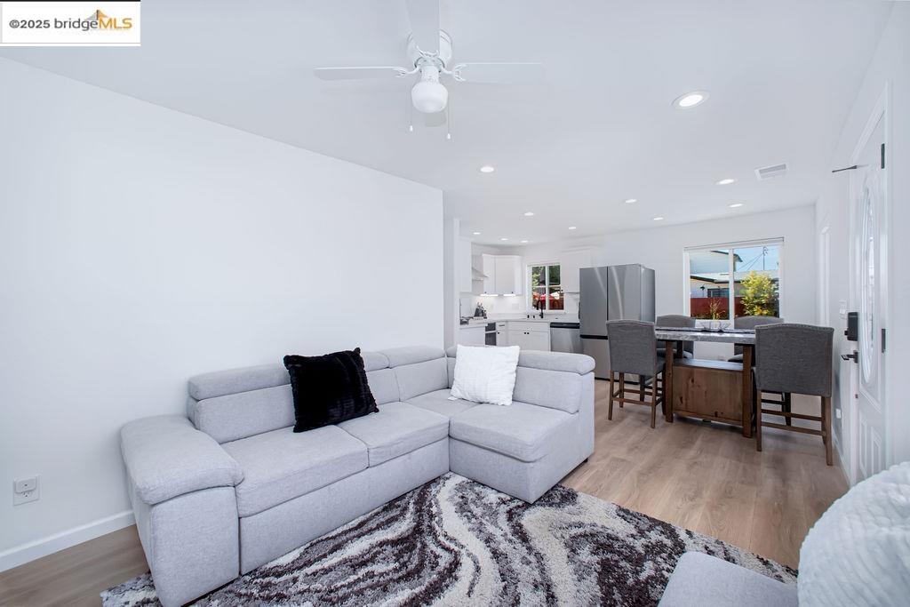 Detail Gallery Image 11 of 32 For 4585 Summer St, Olivehurst,  CA 95961 - 3 Beds | 2 Baths