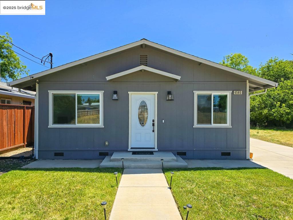 Detail Gallery Image 30 of 32 For 4585 Summer St, Olivehurst,  CA 95961 - 3 Beds | 2 Baths