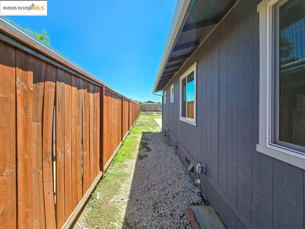 Detail Gallery Image 31 of 32 For 4585 Summer St, Olivehurst,  CA 95961 - 3 Beds | 2 Baths