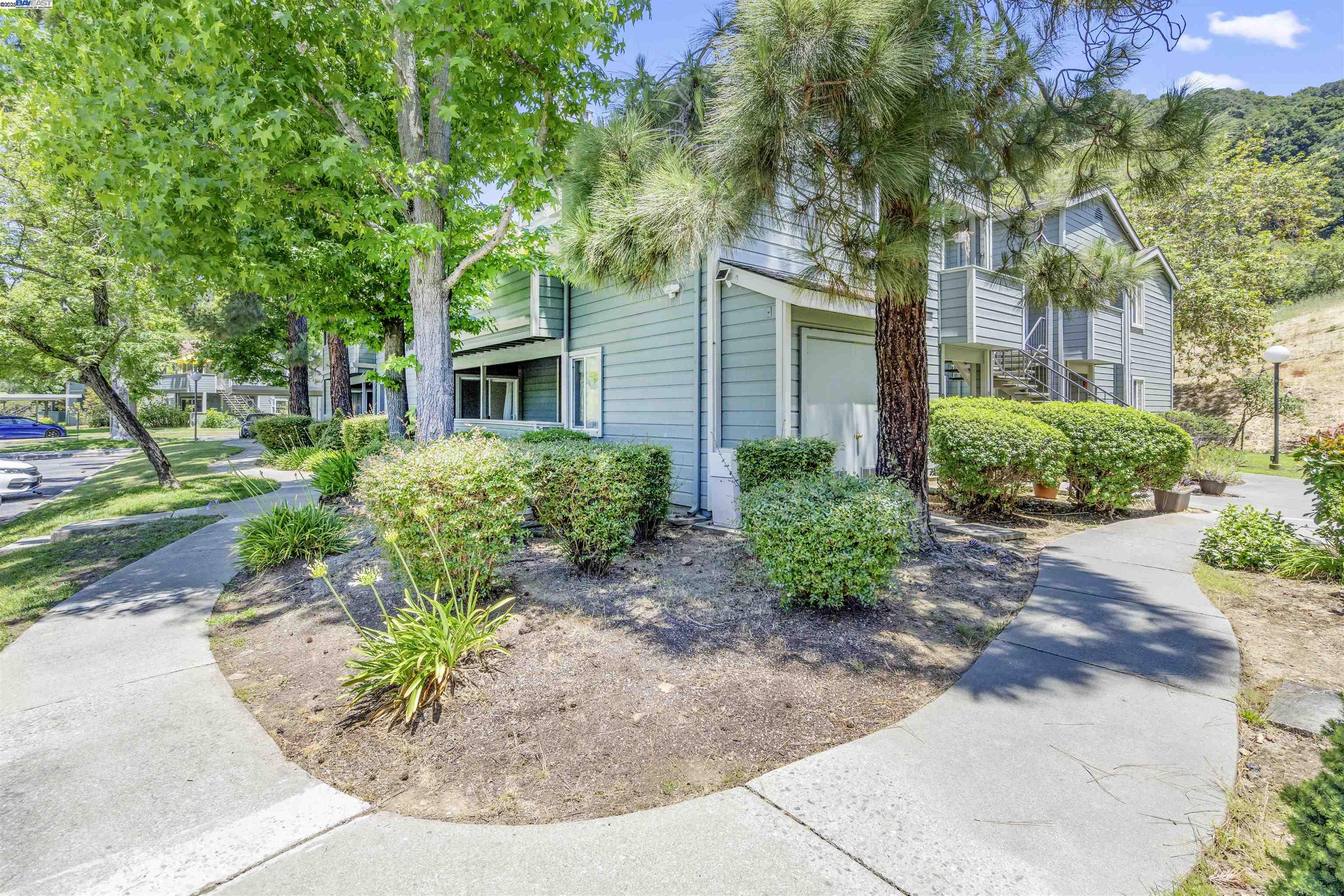 Photo #2: 41102577 Listing 