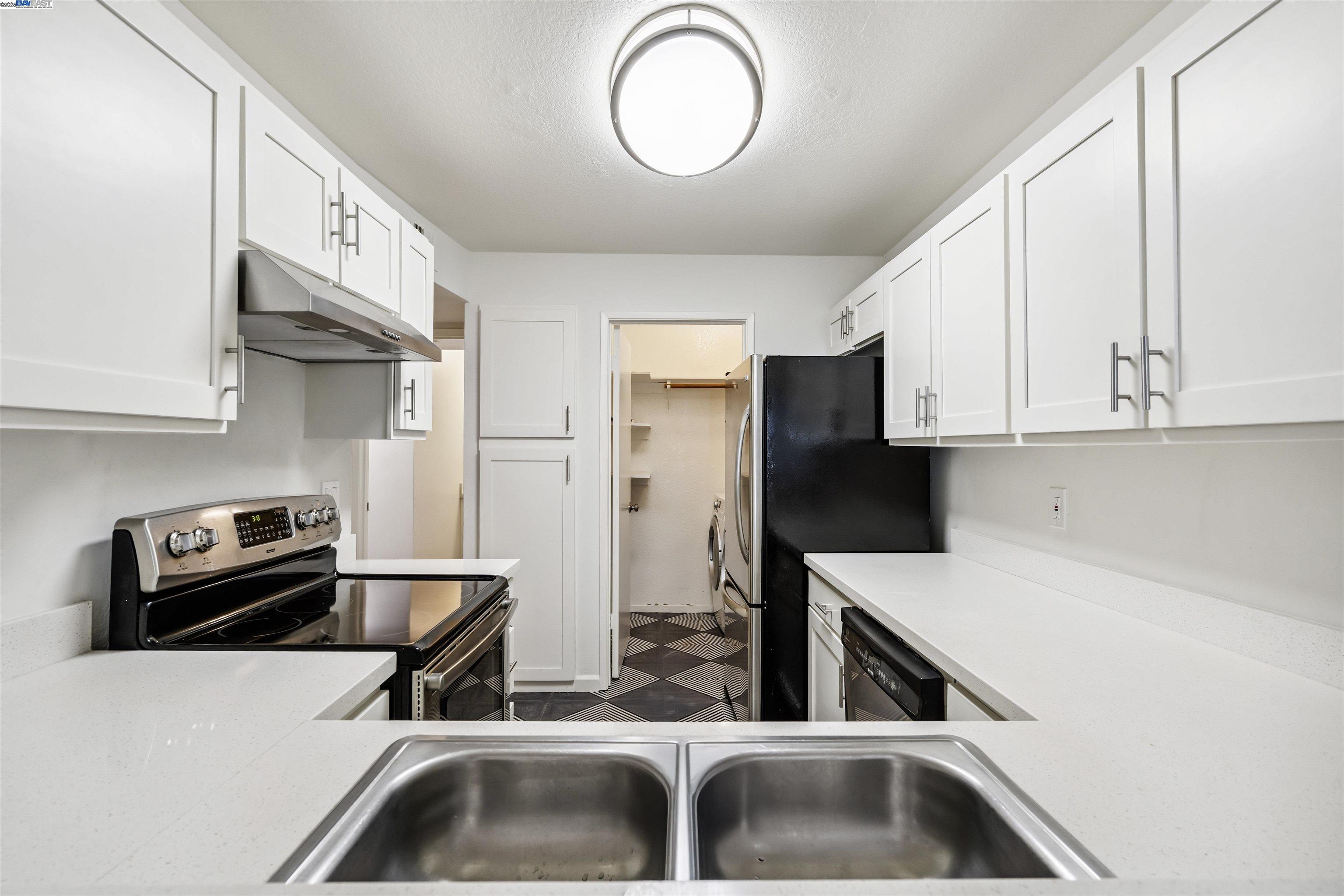 Photo #11: 41102577 Listing: Photo #11