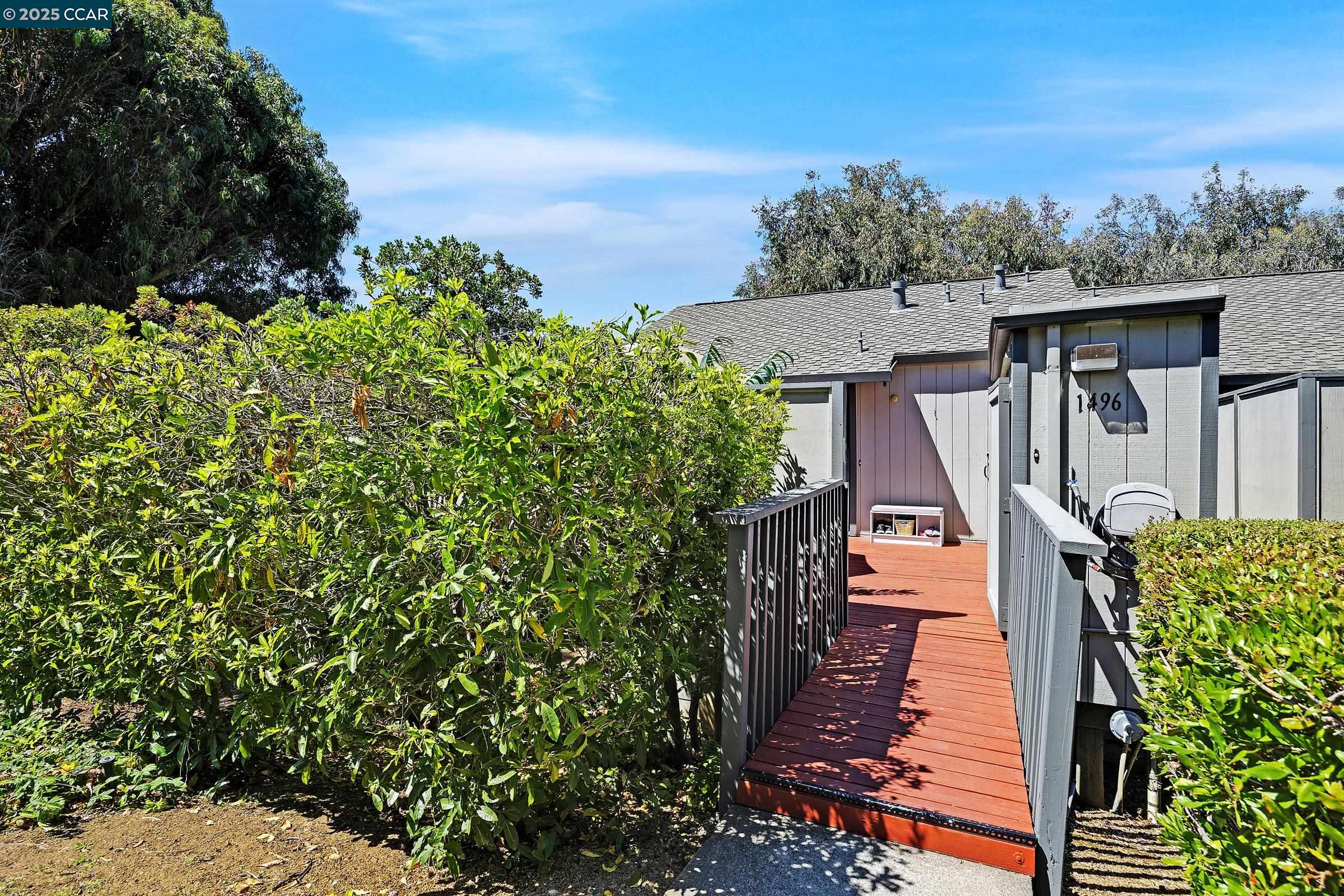 Photo #2: 41102579 Listing 