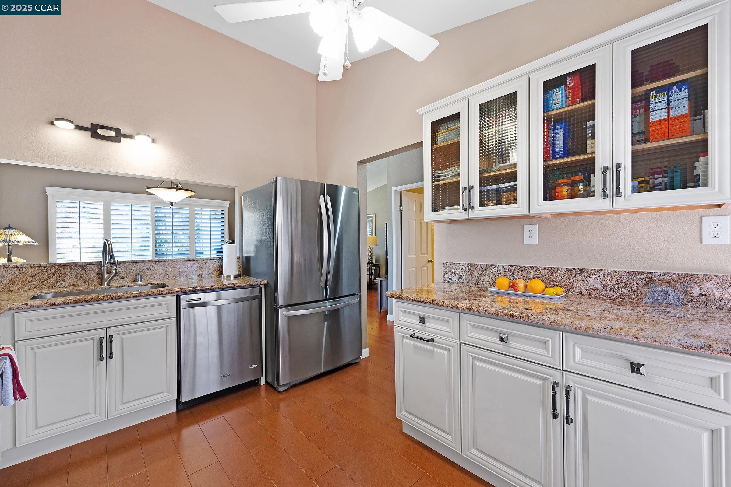 Photo #9: 41102579 Listing: Photo #9