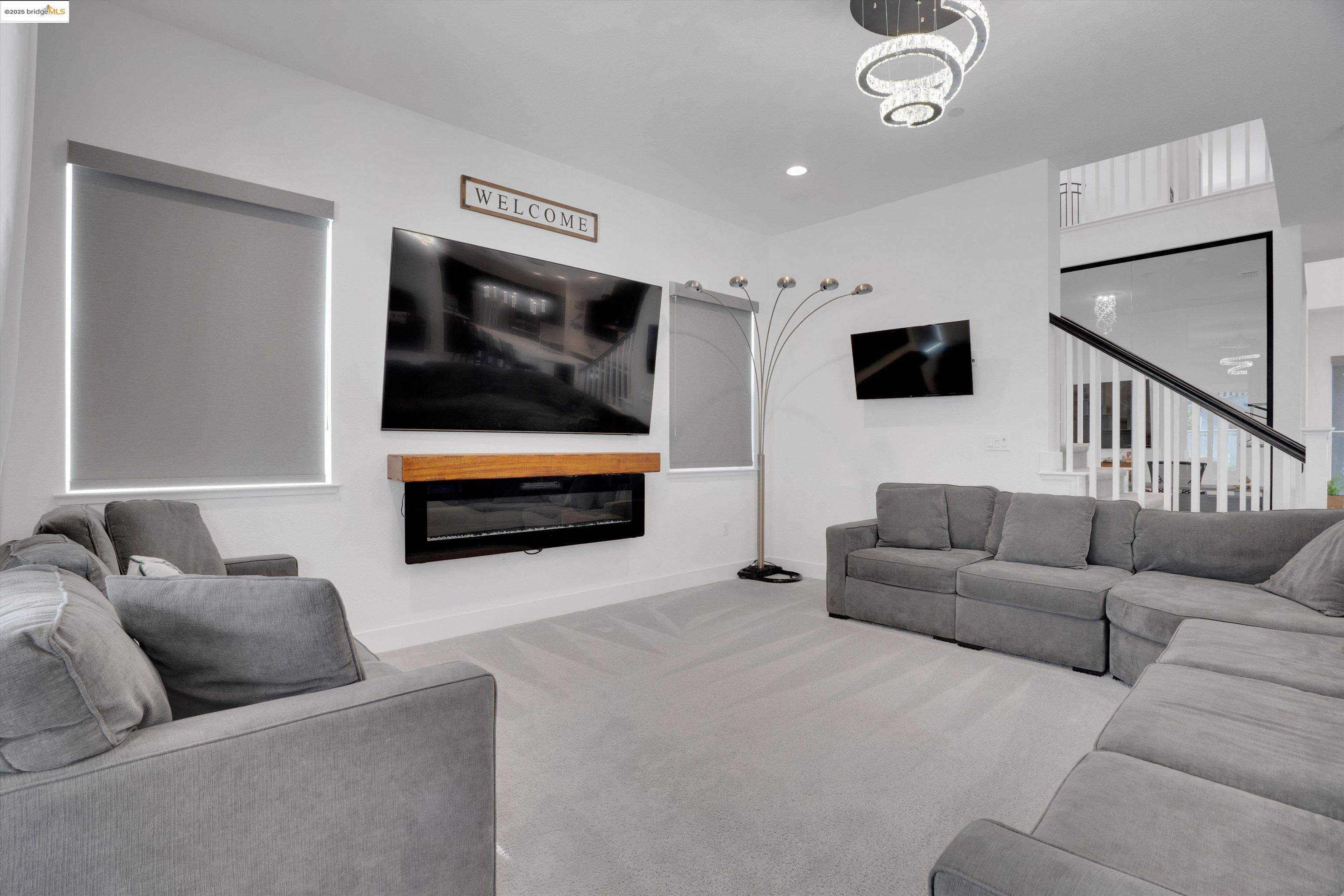 Detail Gallery Image 11 of 36 For 2281 Garden Farms Ave, Lathrop,  CA 95330 - 6 Beds | 4/1 Baths