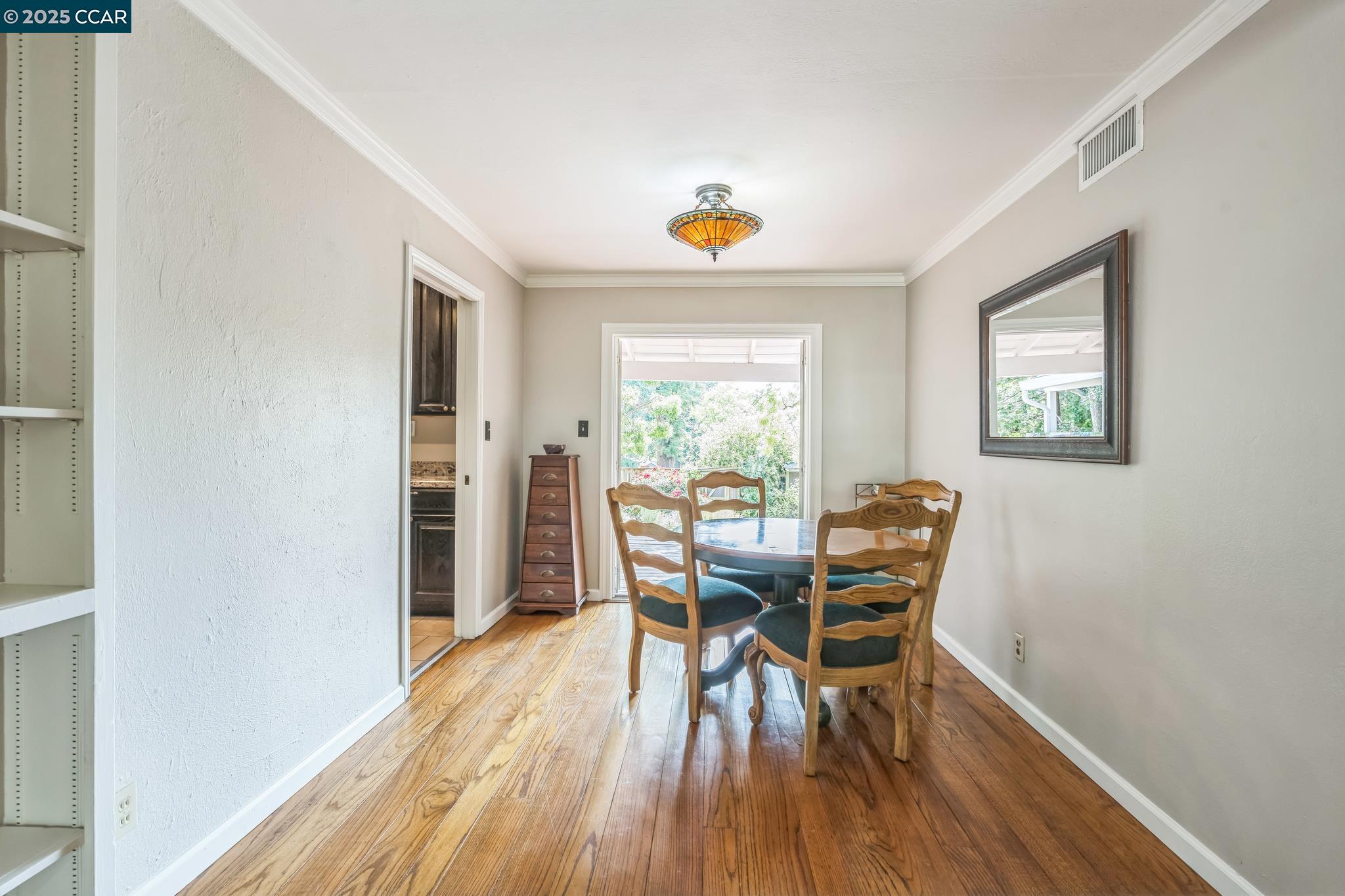 Detail Gallery Image 11 of 42 For 448 Cumberland Dr, Pleasant Hill,  CA 94523 - 3 Beds | 2 Baths