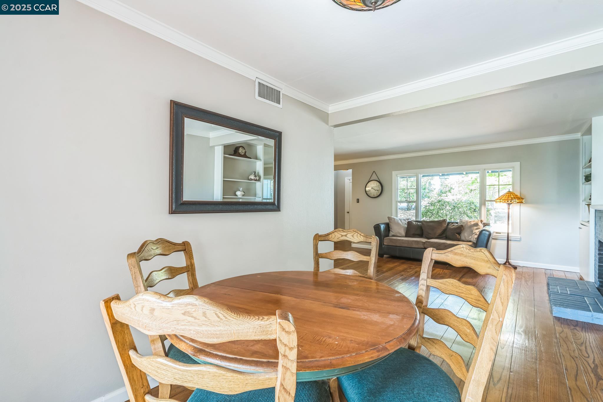 Detail Gallery Image 12 of 42 For 448 Cumberland Dr, Pleasant Hill,  CA 94523 - 3 Beds | 2 Baths