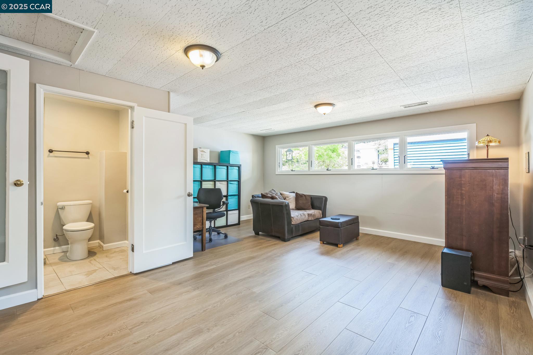 Detail Gallery Image 14 of 42 For 448 Cumberland Dr, Pleasant Hill,  CA 94523 - 3 Beds | 2 Baths