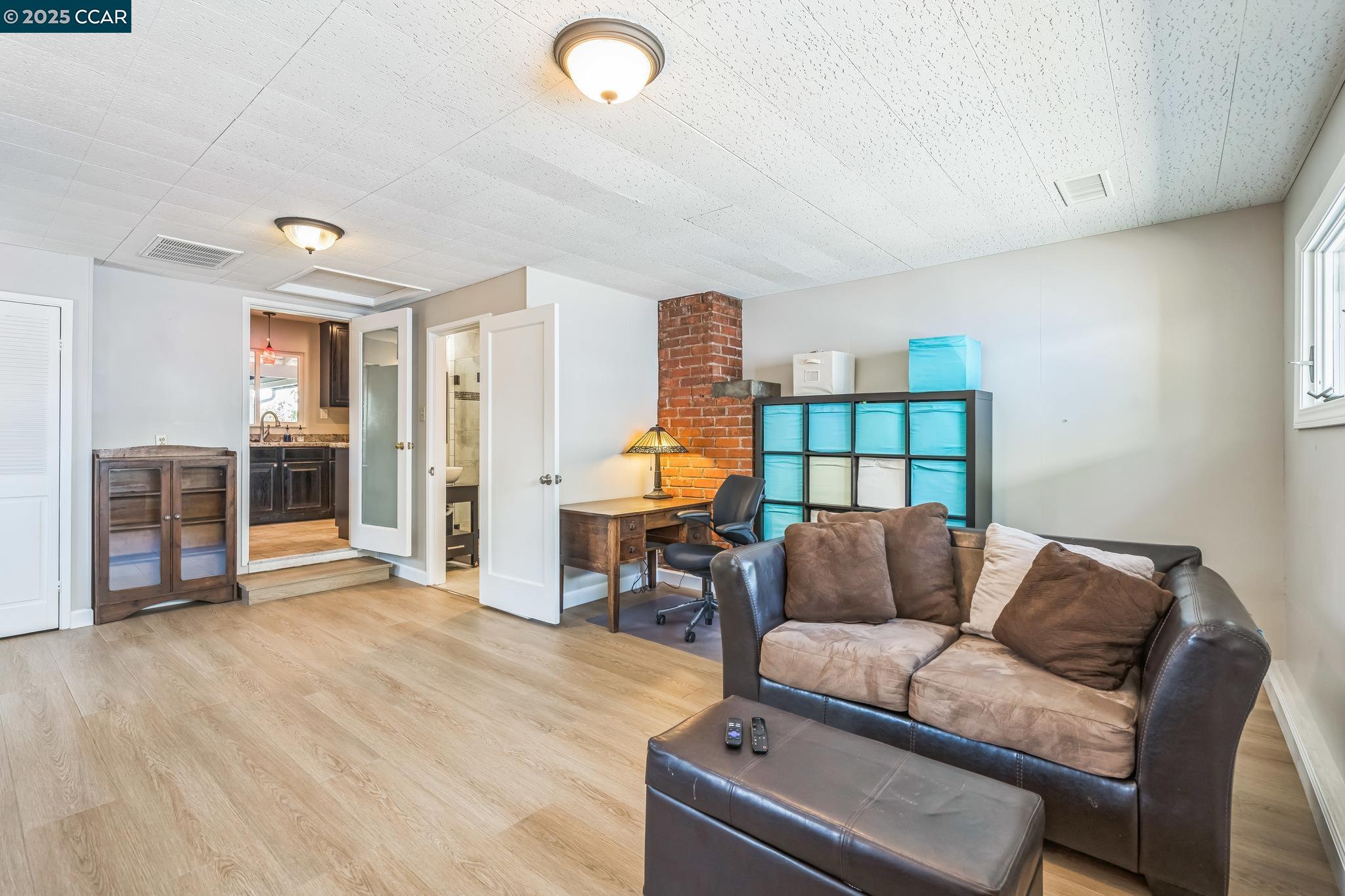 Detail Gallery Image 16 of 42 For 448 Cumberland Dr, Pleasant Hill,  CA 94523 - 3 Beds | 2 Baths