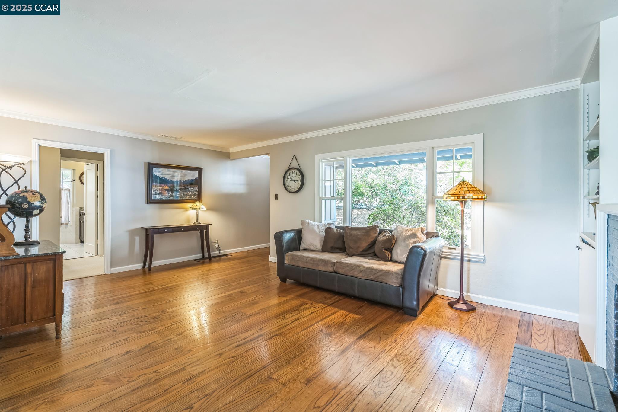 Detail Gallery Image 4 of 42 For 448 Cumberland Dr, Pleasant Hill,  CA 94523 - 3 Beds | 2 Baths