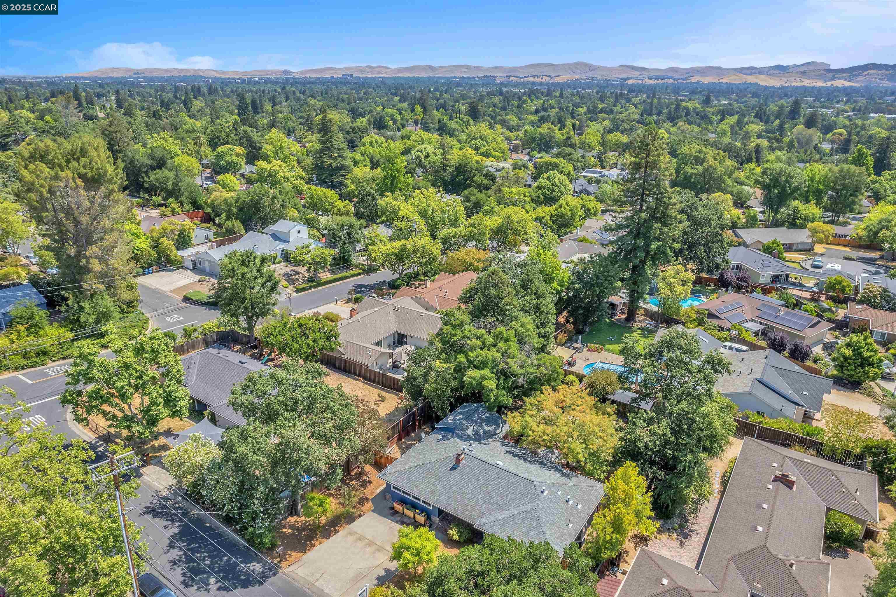 Detail Gallery Image 38 of 42 For 448 Cumberland Dr, Pleasant Hill,  CA 94523 - 3 Beds | 2 Baths