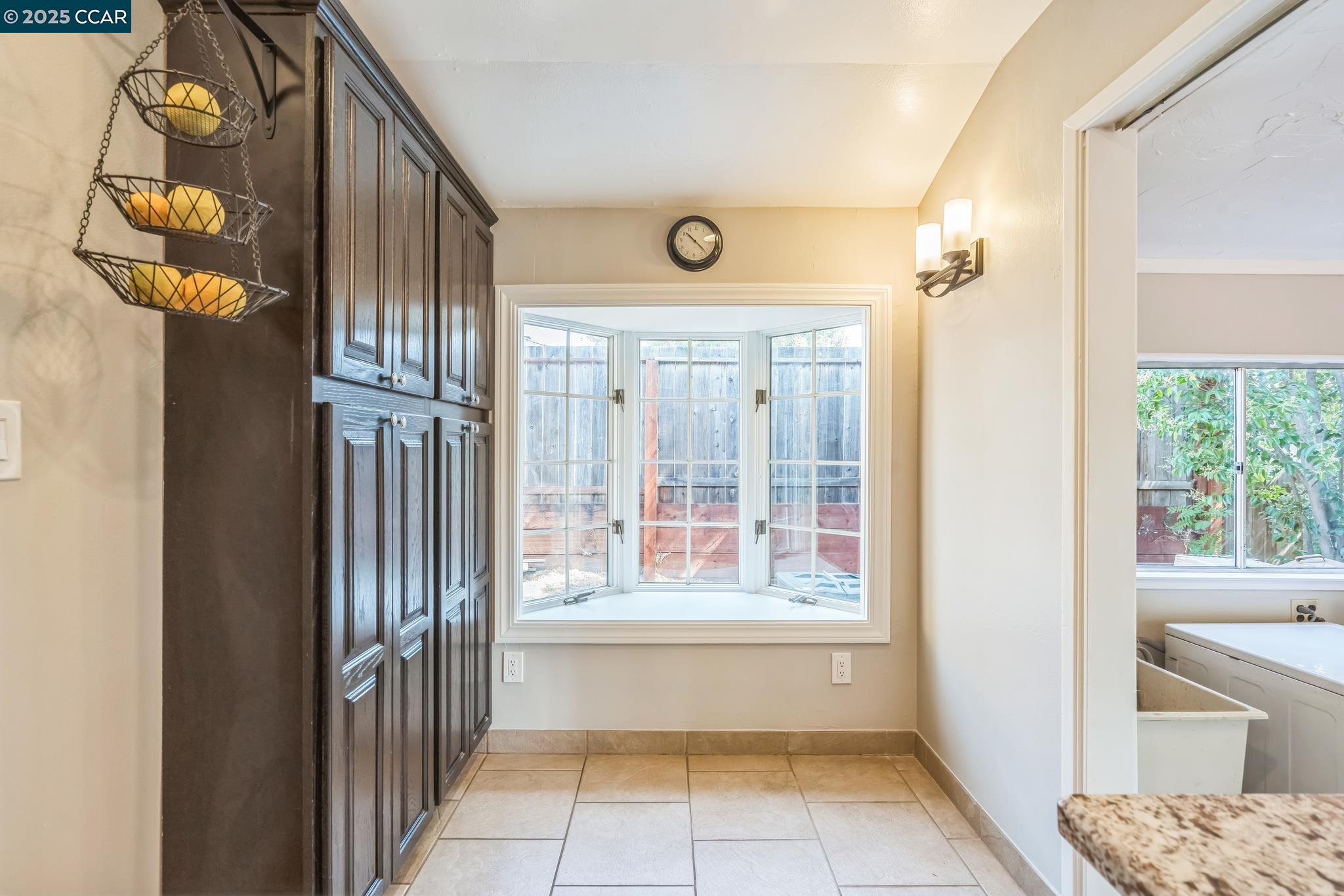 Detail Gallery Image 10 of 42 For 448 Cumberland Dr, Pleasant Hill,  CA 94523 - 3 Beds | 2 Baths
