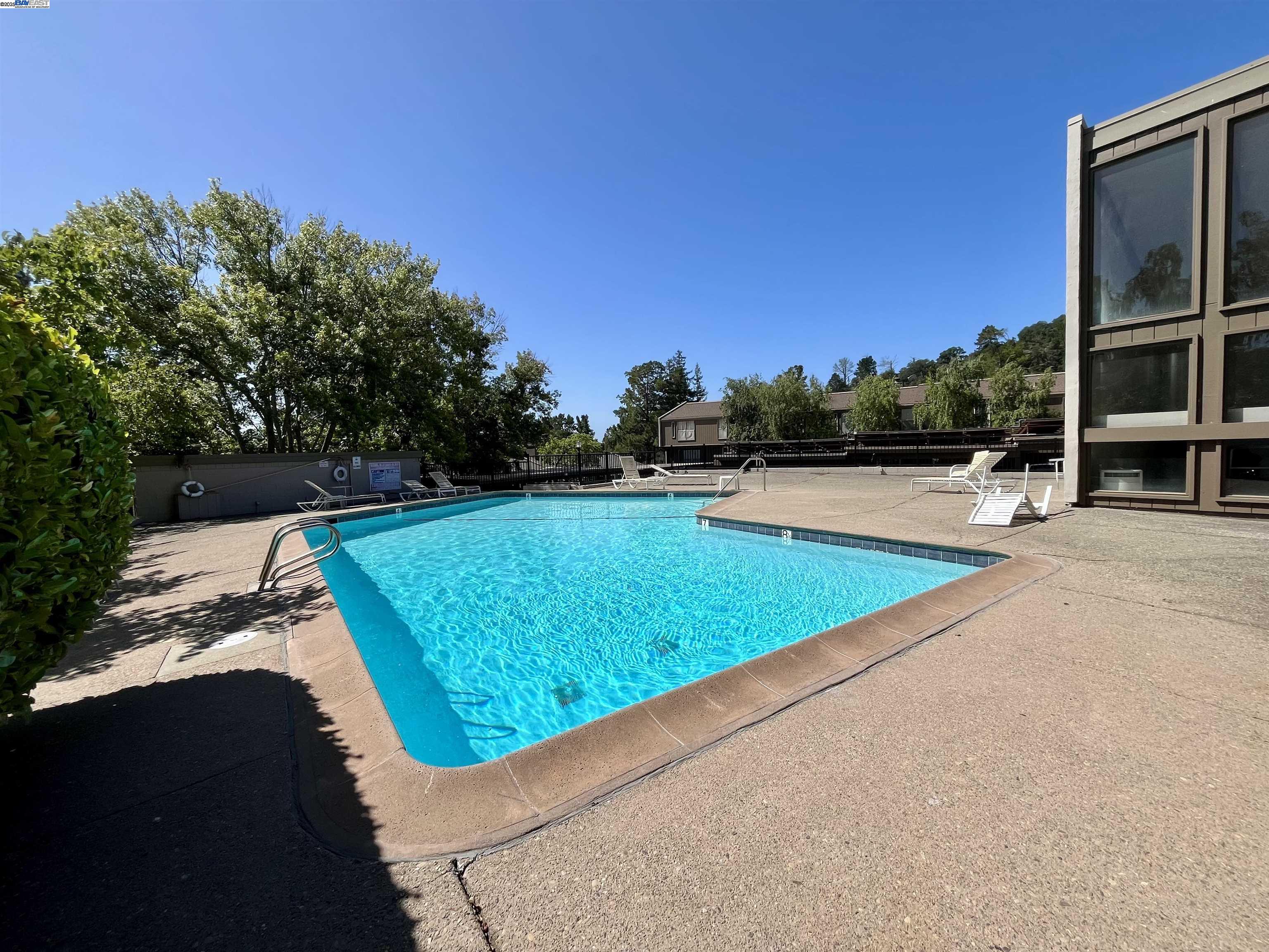 Photo #4: 41102582 Listing 