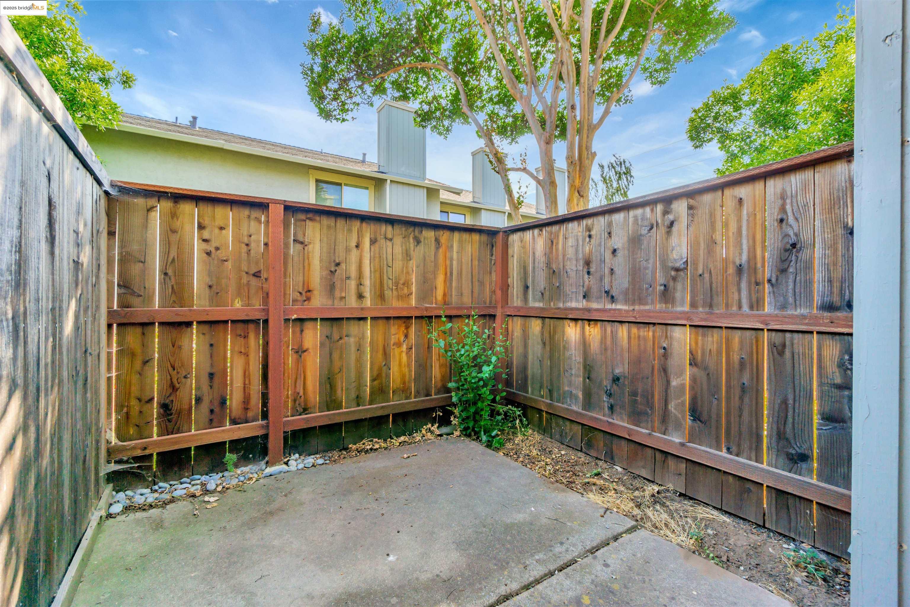 Photo #5: 41102583 Listing 