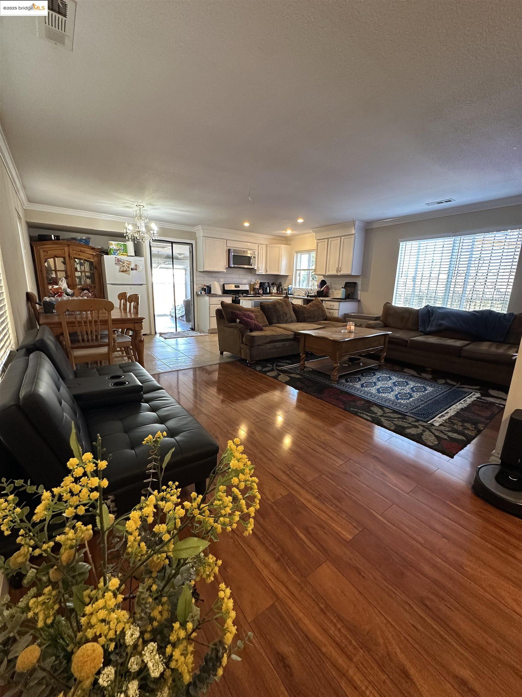 Detail Gallery Image 11 of 39 For 119 3rd St, Richmond,  CA 94801 - 4 Beds | 2 Baths
