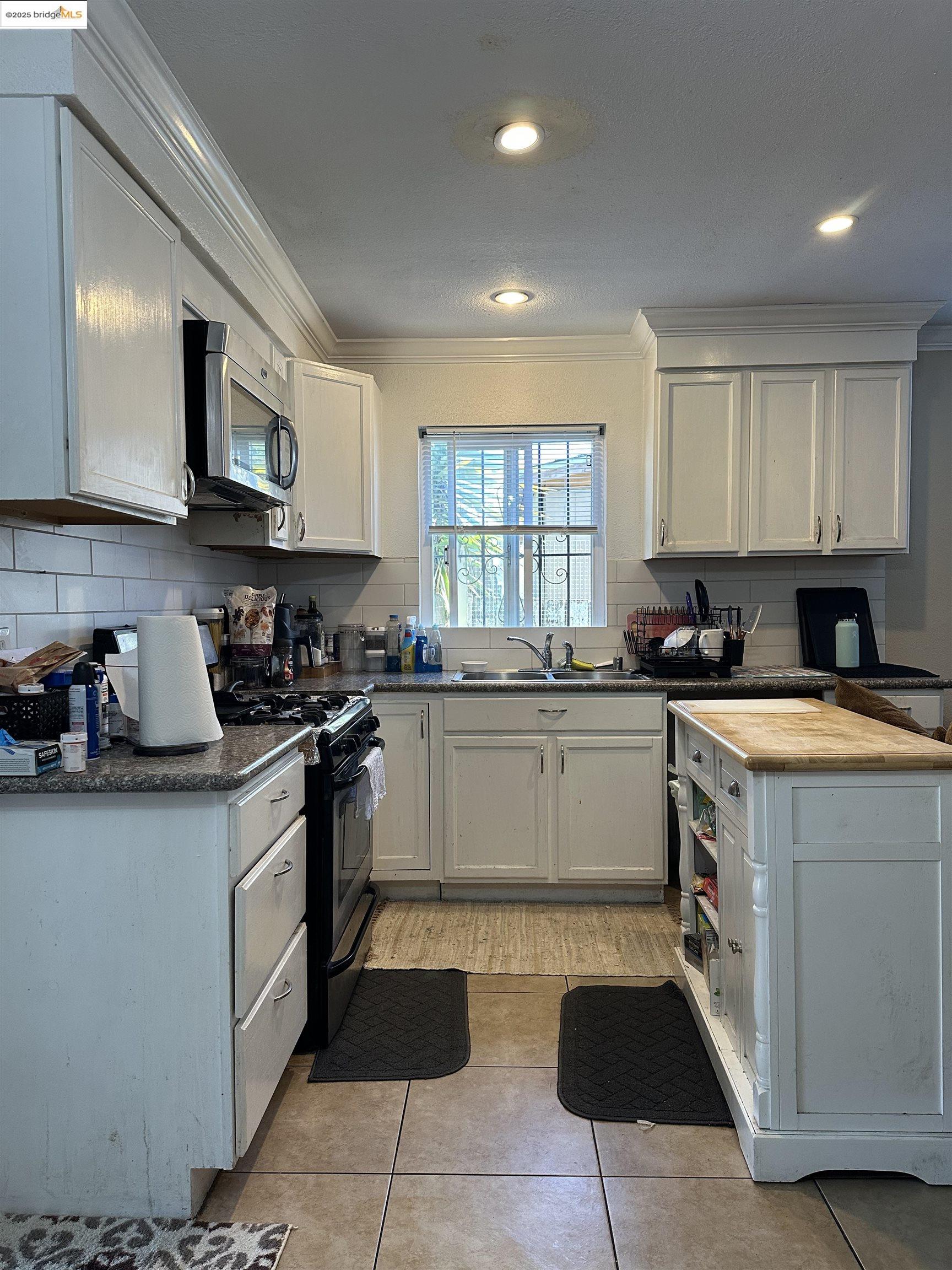 Detail Gallery Image 23 of 39 For 119 3rd St, Richmond,  CA 94801 - 4 Beds | 2 Baths