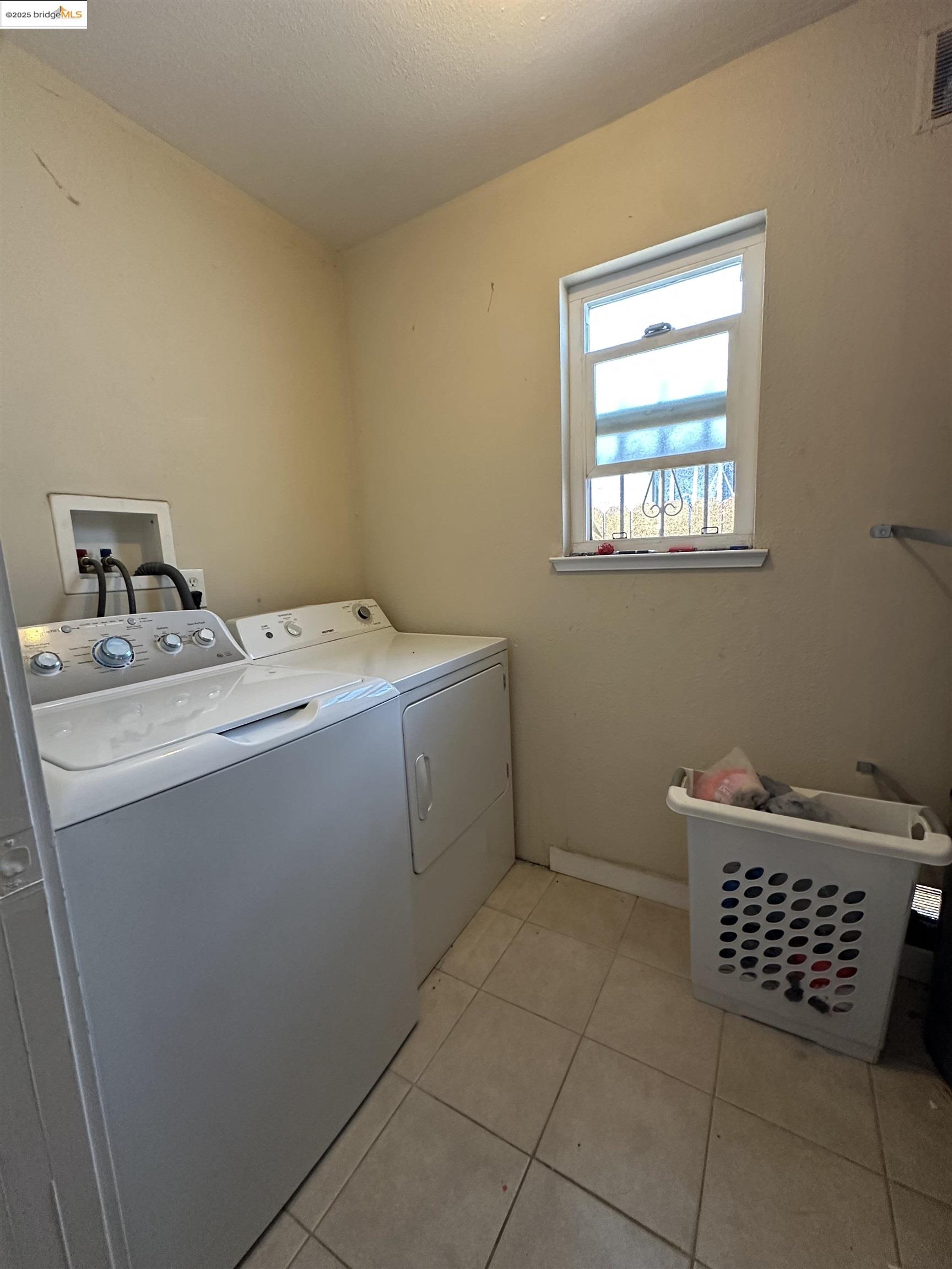 Detail Gallery Image 32 of 39 For 119 3rd St, Richmond,  CA 94801 - 4 Beds | 2 Baths