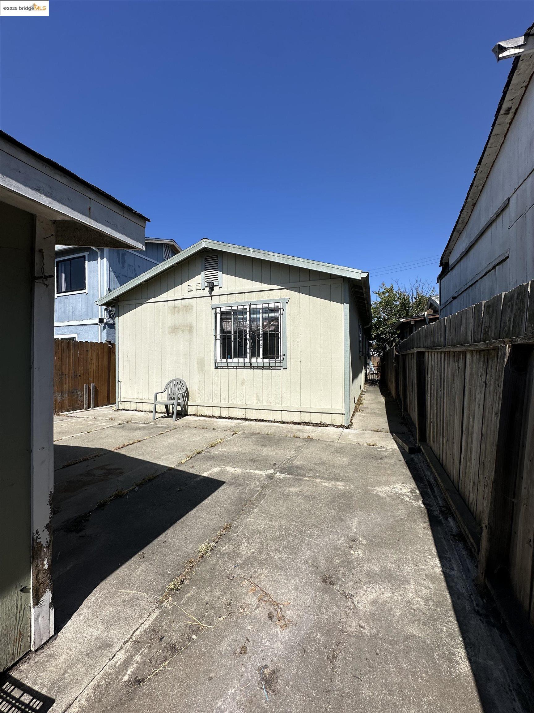 Detail Gallery Image 36 of 39 For 119 3rd St, Richmond,  CA 94801 - 4 Beds | 2 Baths