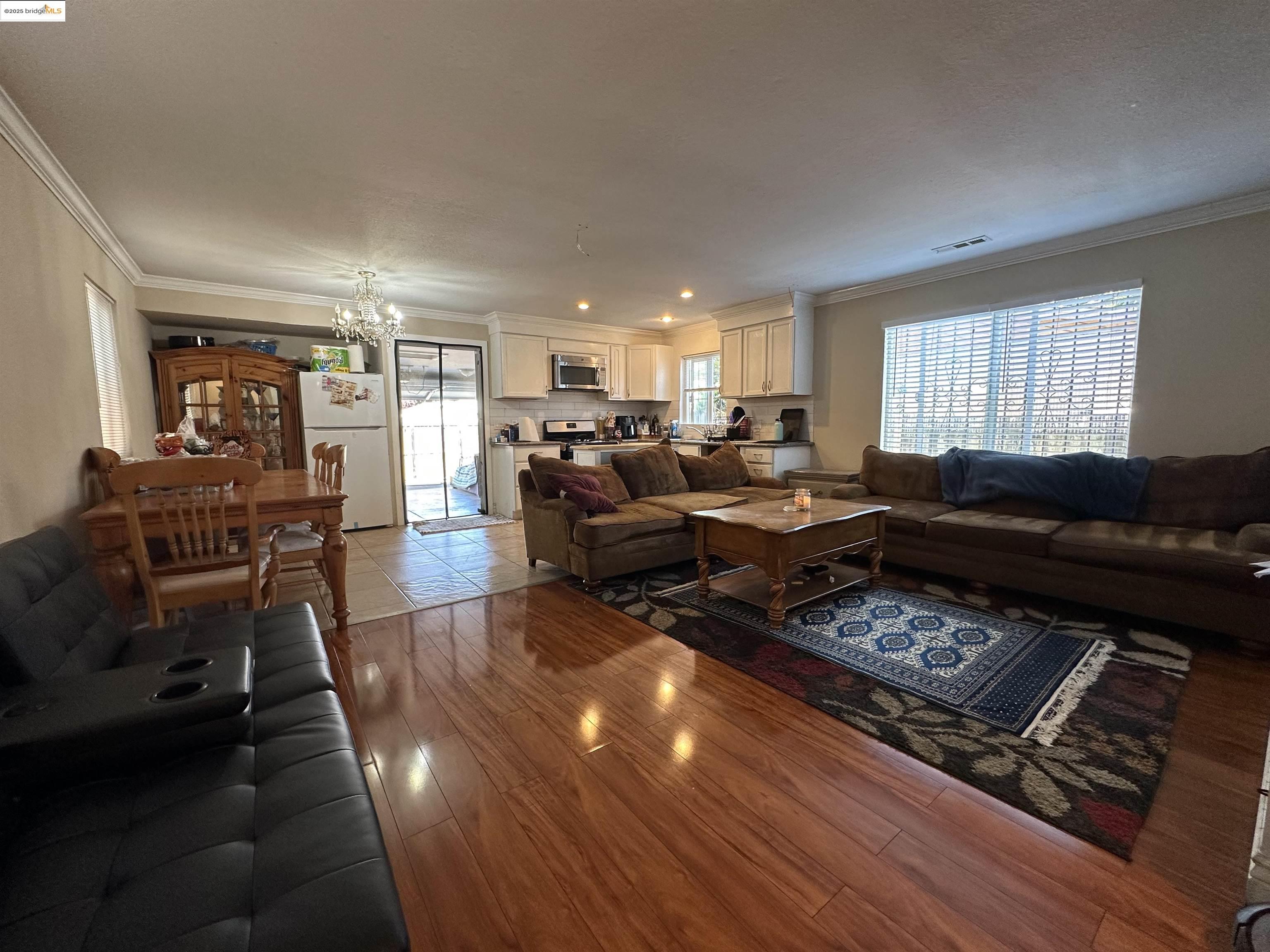 Detail Gallery Image 10 of 39 For 119 3rd St, Richmond,  CA 94801 - 4 Beds | 2 Baths