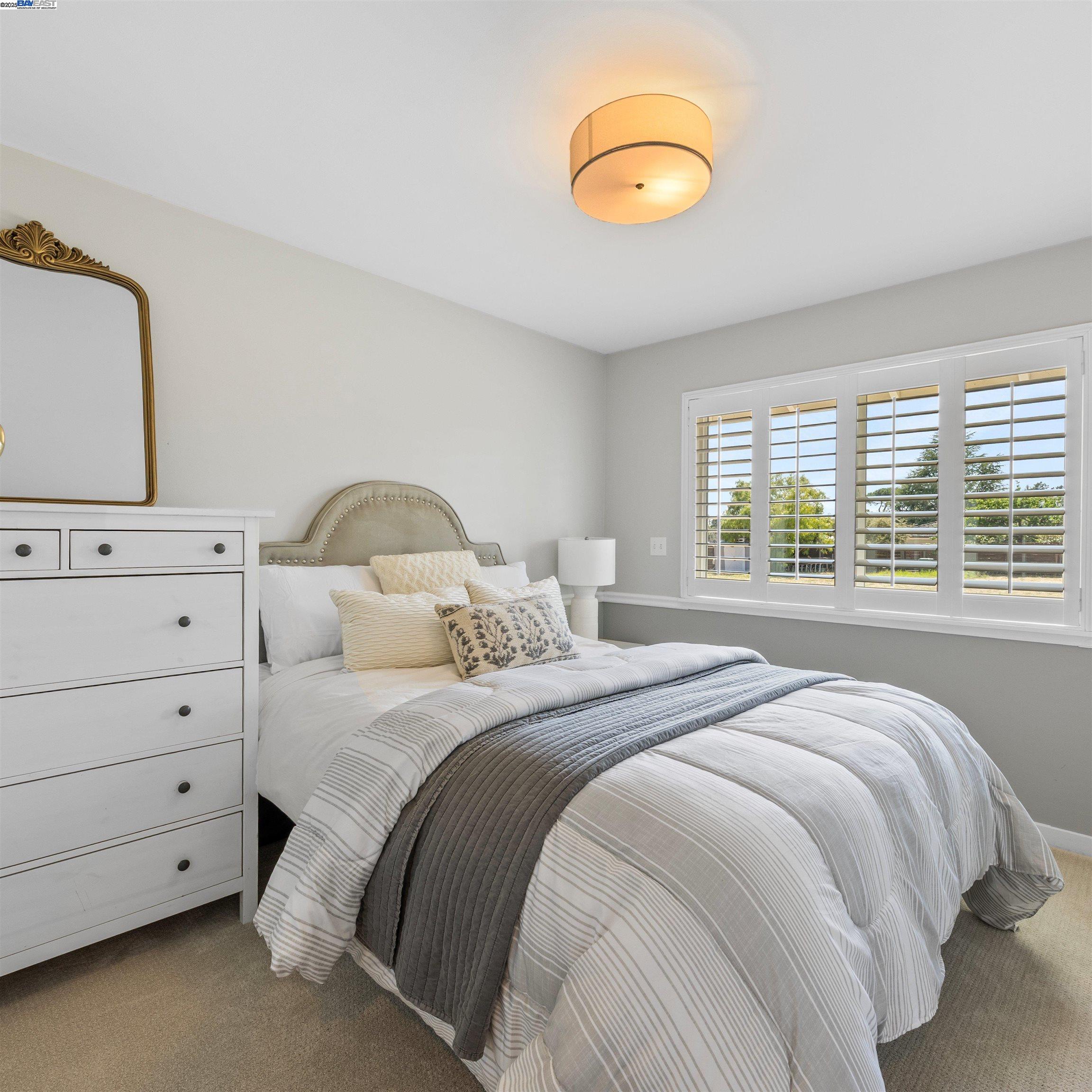 Detail Gallery Image 25 of 46 For 18767 Lamson Rd, Castro Valley,  CA 94546 - 3 Beds | 2 Baths